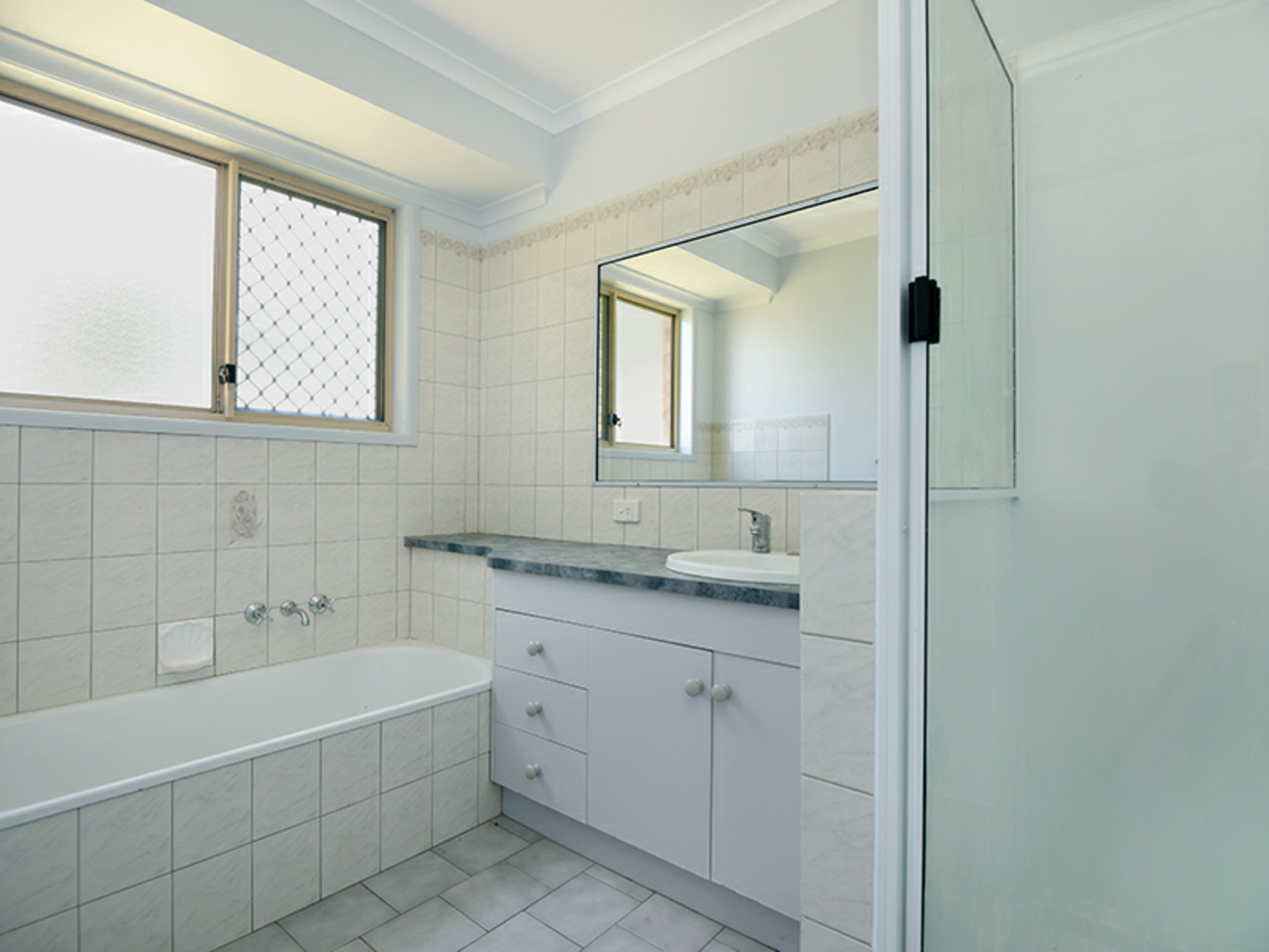 12 Nolan Court, Darling Heights — photo 8 of 10