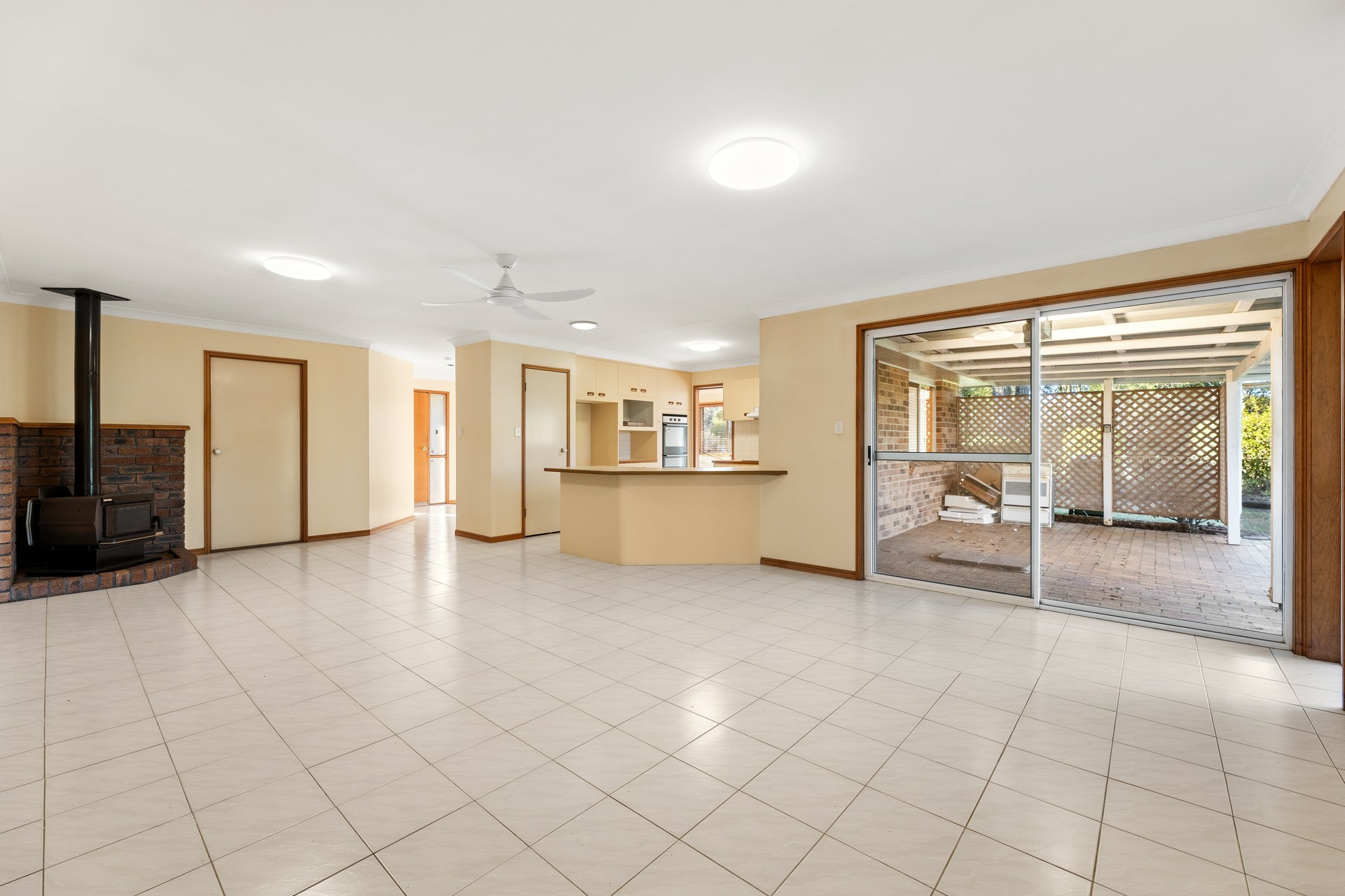 12 Merlin Court — photo 2 of 11