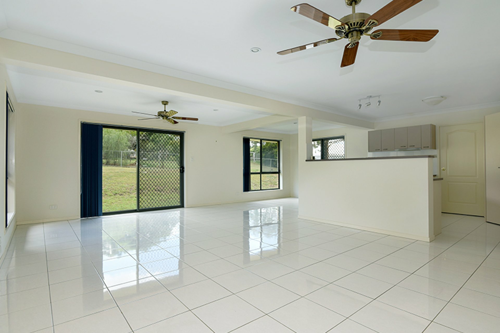 24 Tea Tree Court — photo 4 of 12