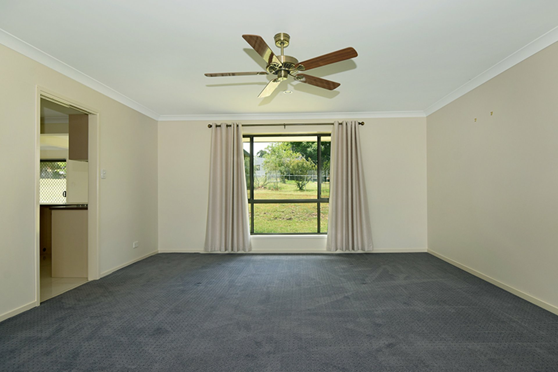 24 Tea Tree Court — photo 6 of 12