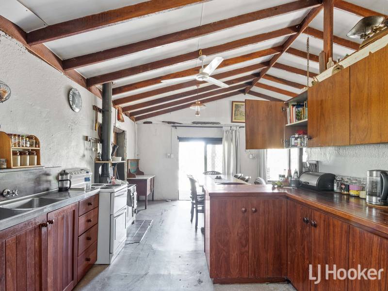 1068 Coalfields Road, WORSLEY