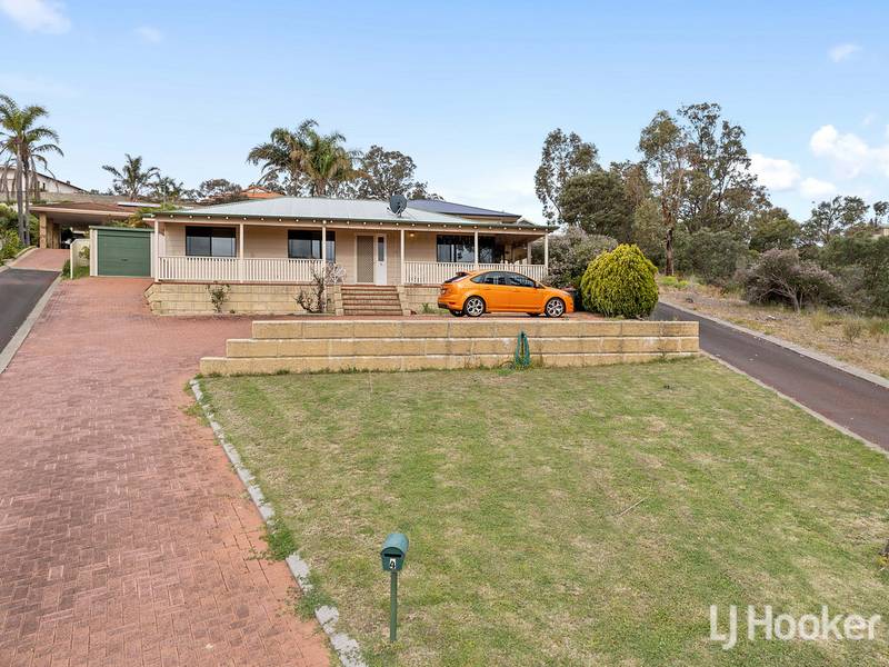 4 University Close, College Grove