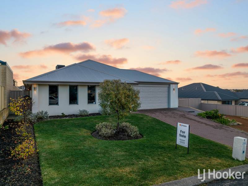 16 Robinia Rise, Collie