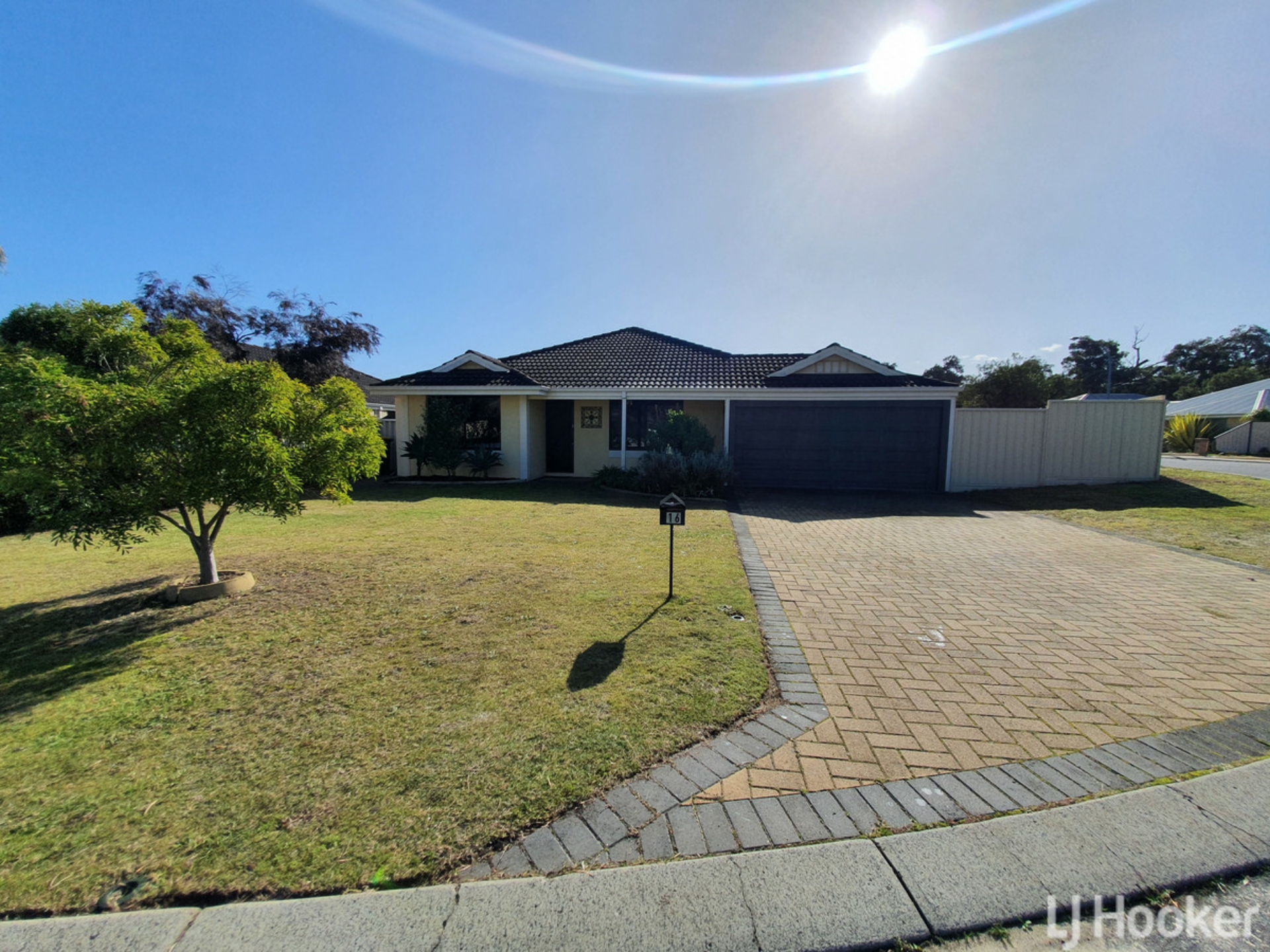 16 Jasmine Way, GLEN IRIS