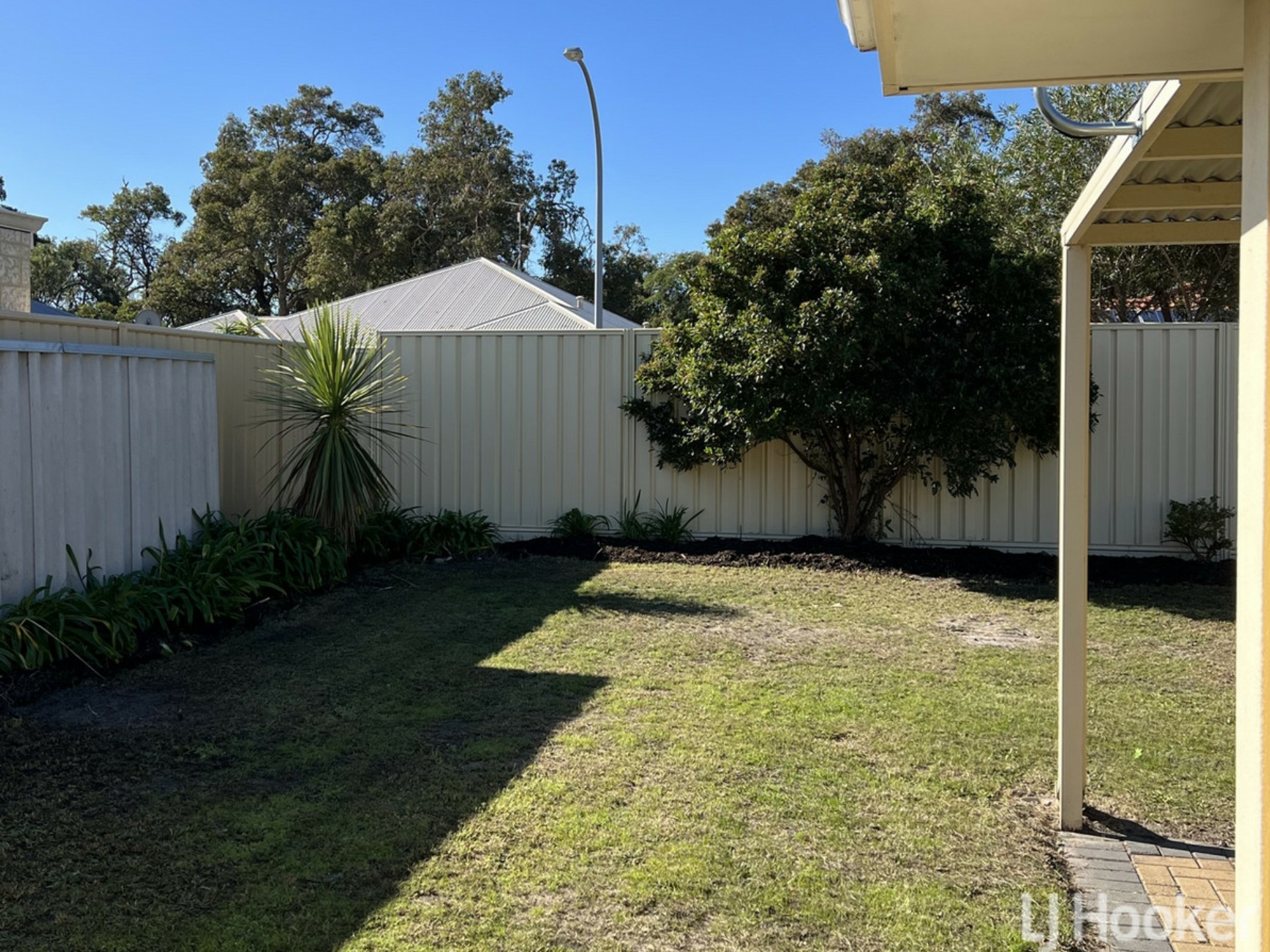 16 Jasmine Way, GLEN IRIS