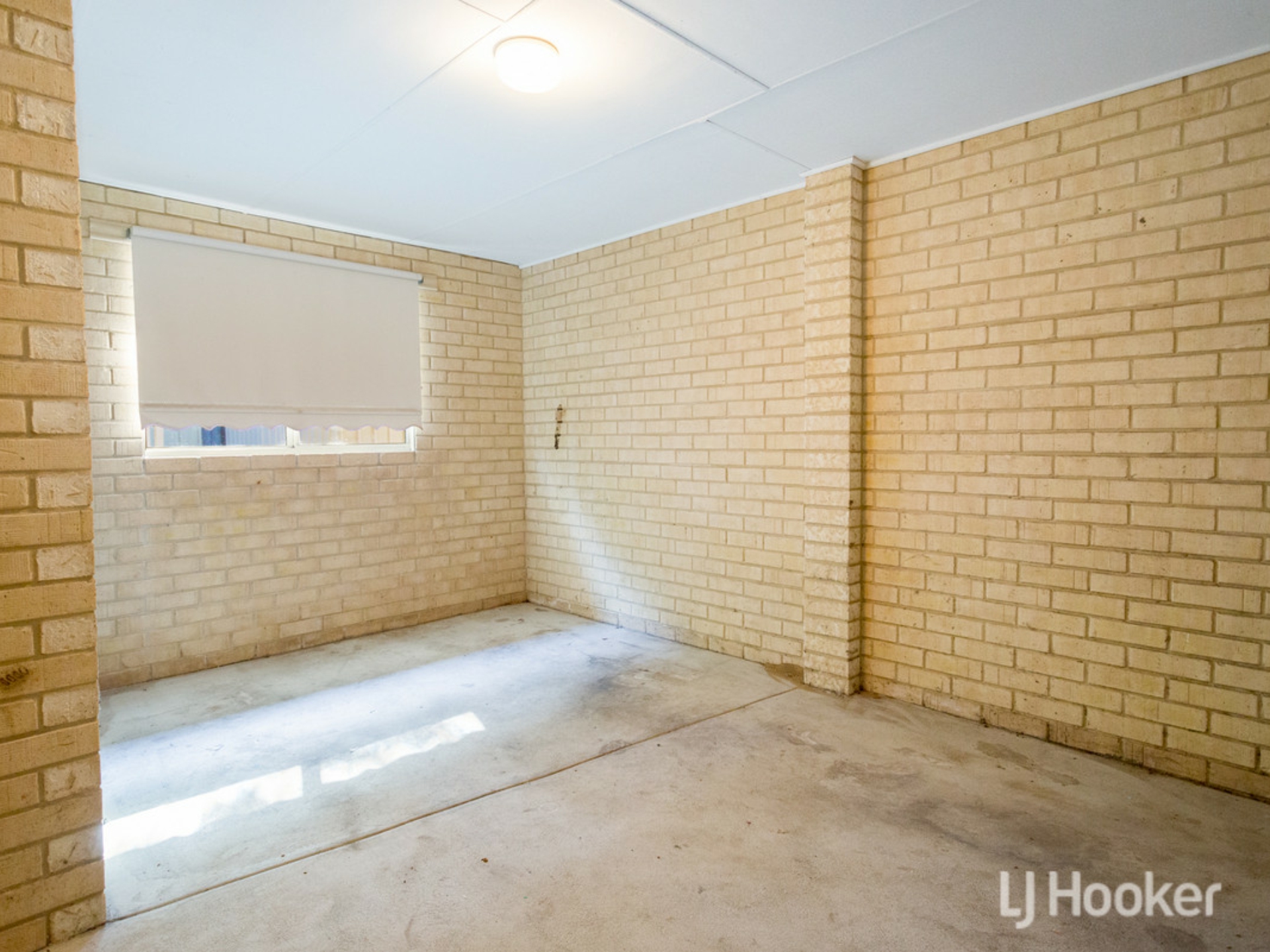 2 Birkdale Place, PELICAN POINT