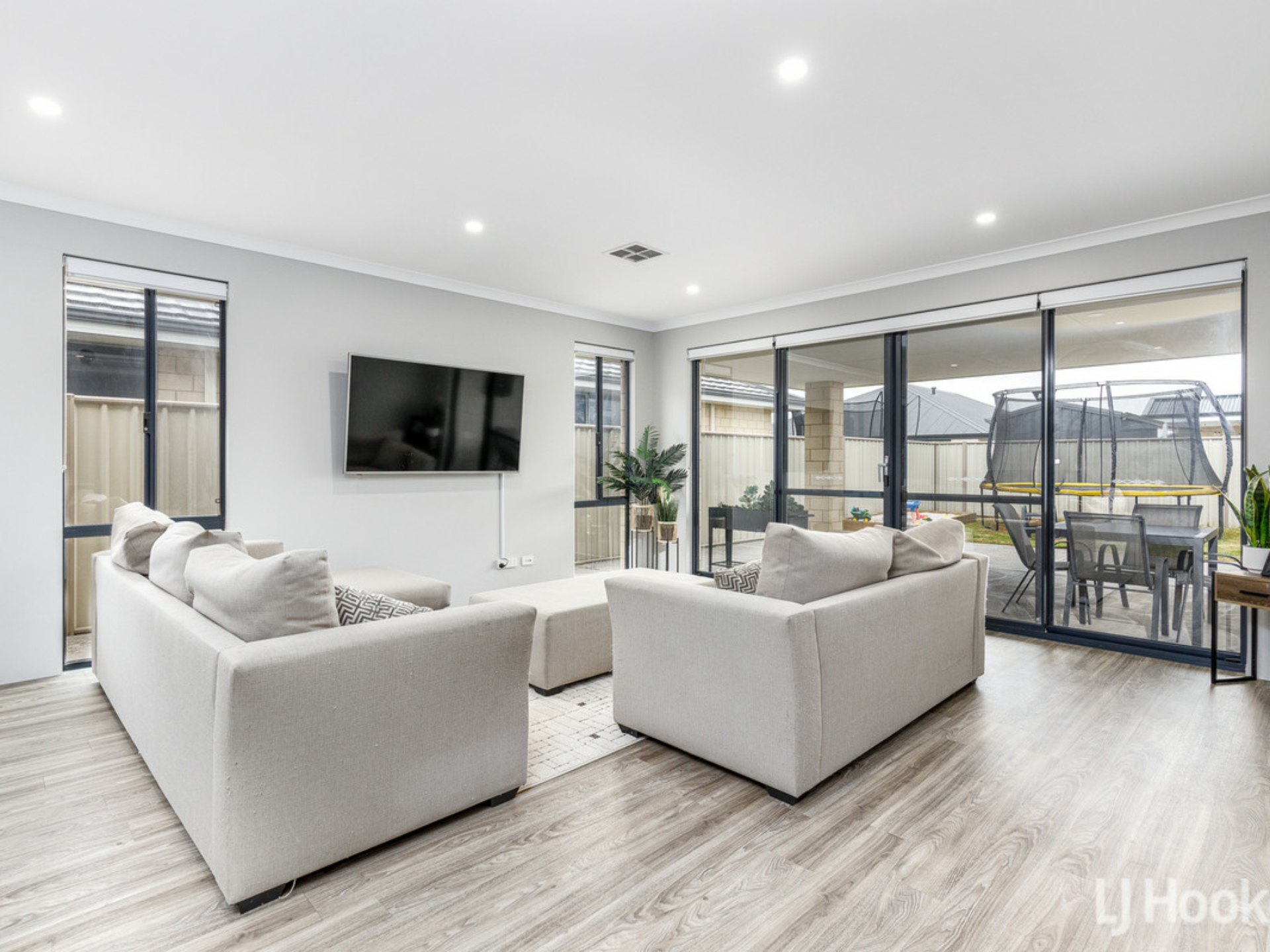 33 Solstice Way, AUSTRALIND