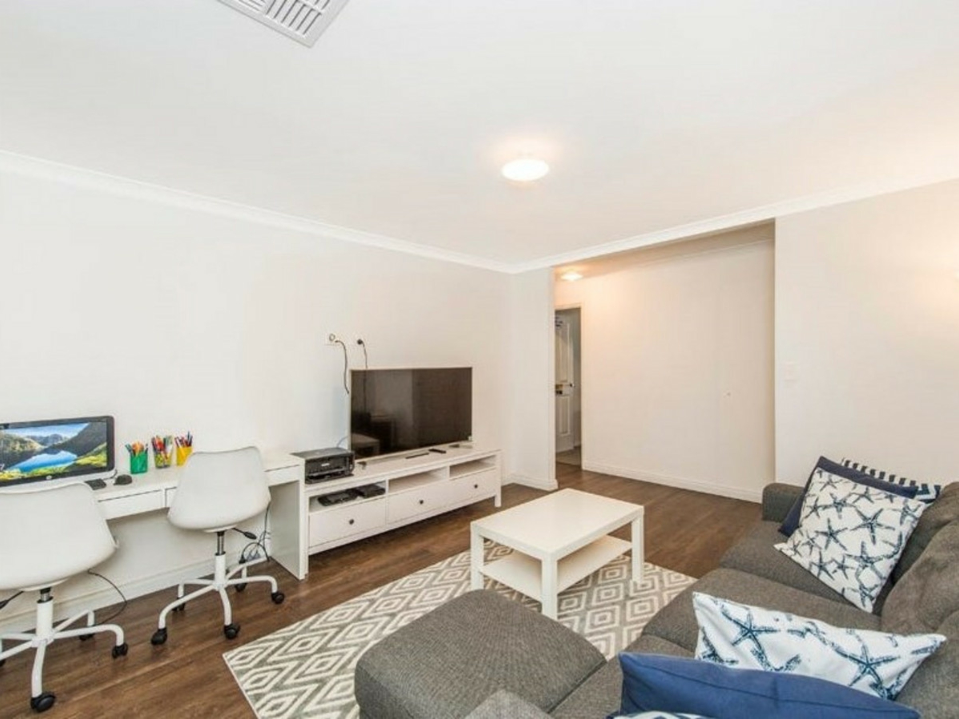 213 Braidwood Drive, AUSTRALIND