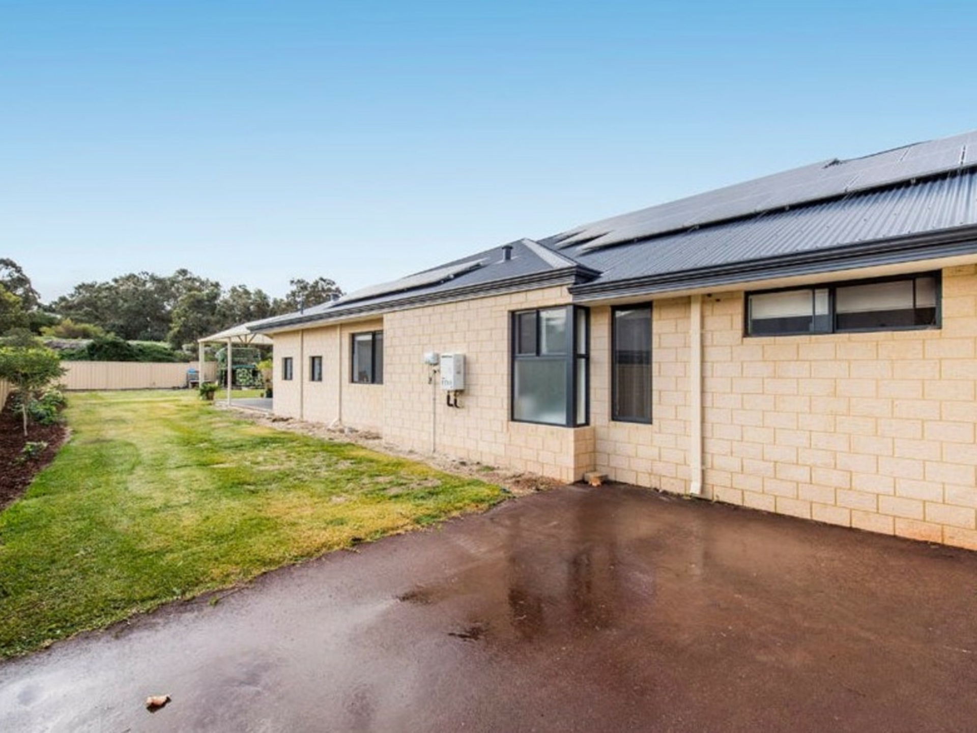 213 Braidwood Drive, AUSTRALIND