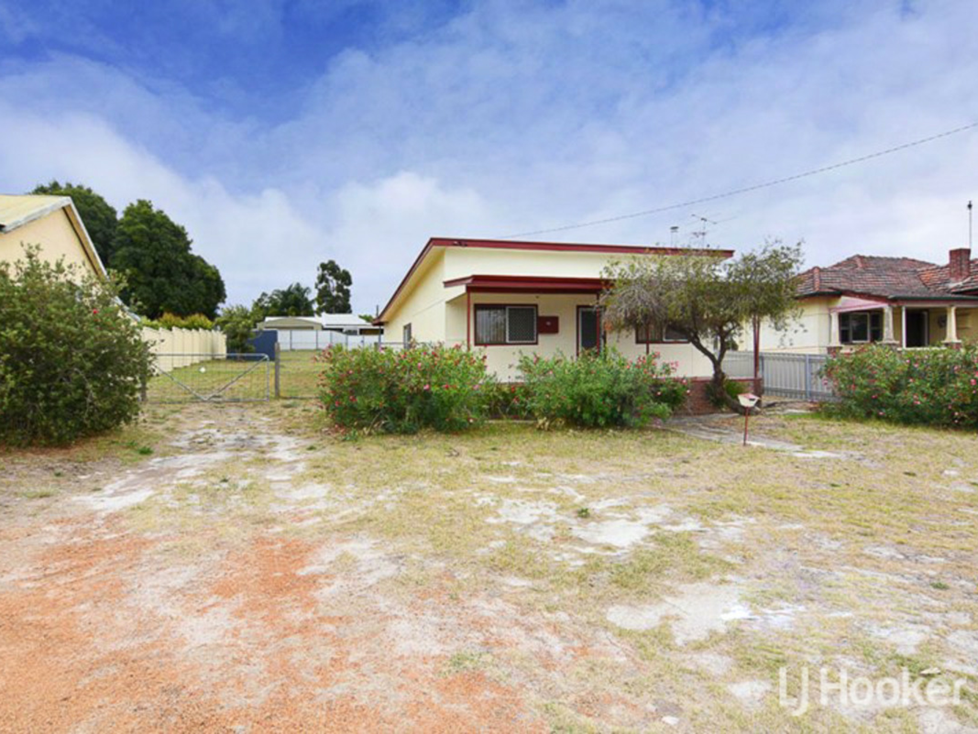 42 Bunbury Street, Collie
