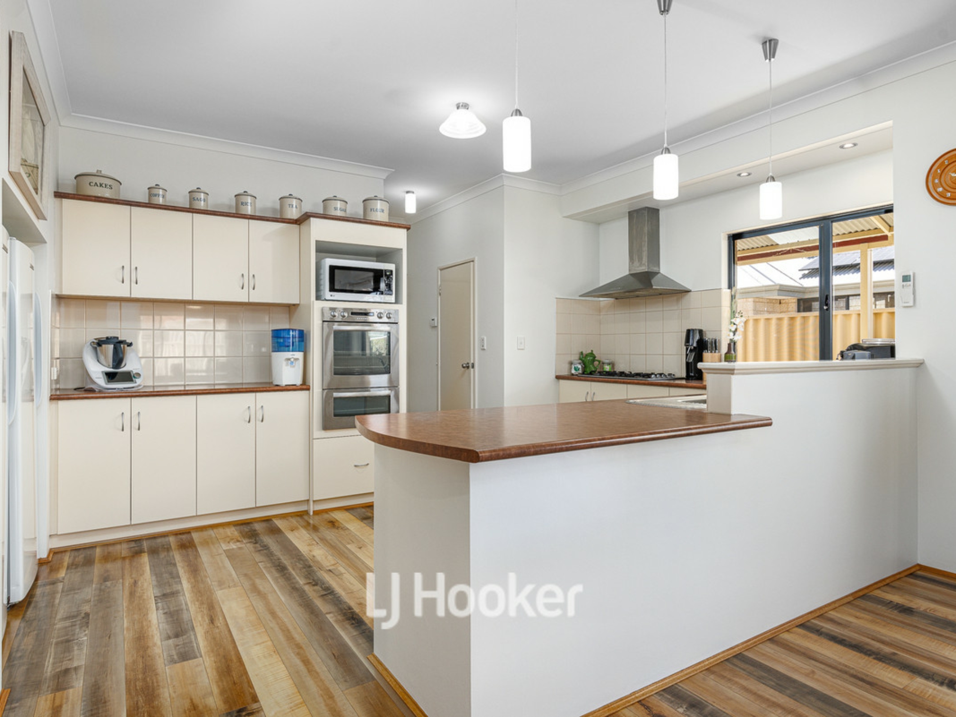 10 Avon Gardens, MILLBRIDGE