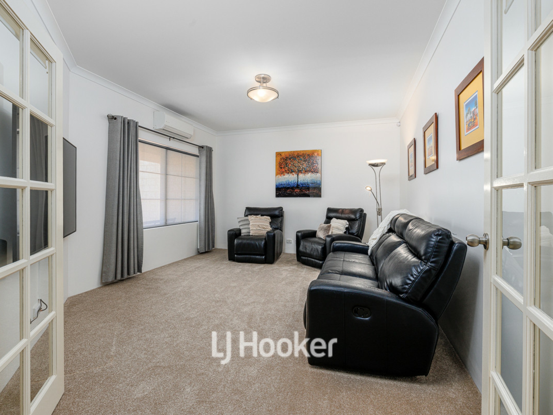 10 Avon Gardens, MILLBRIDGE