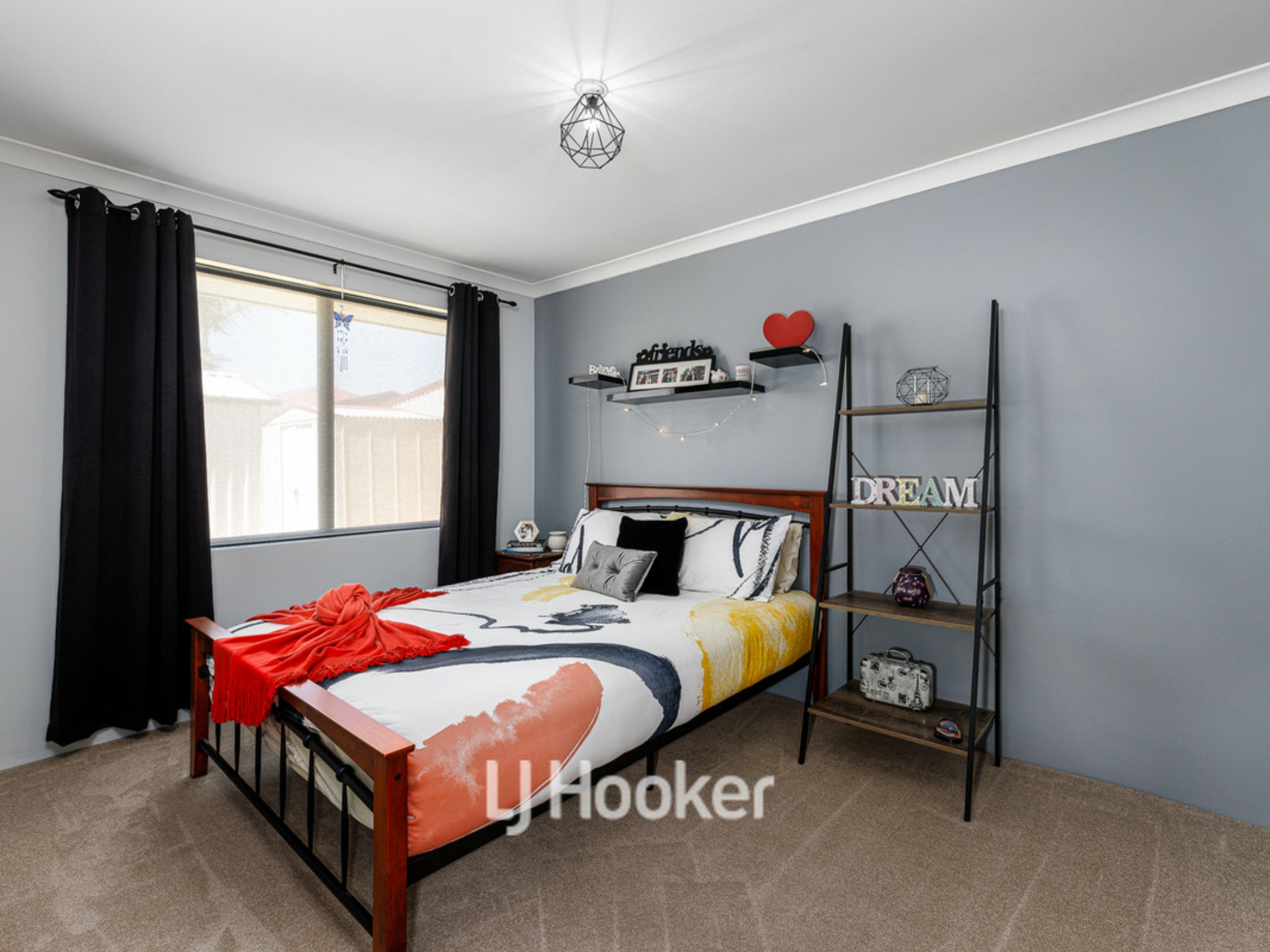 10 Avon Gardens, MILLBRIDGE