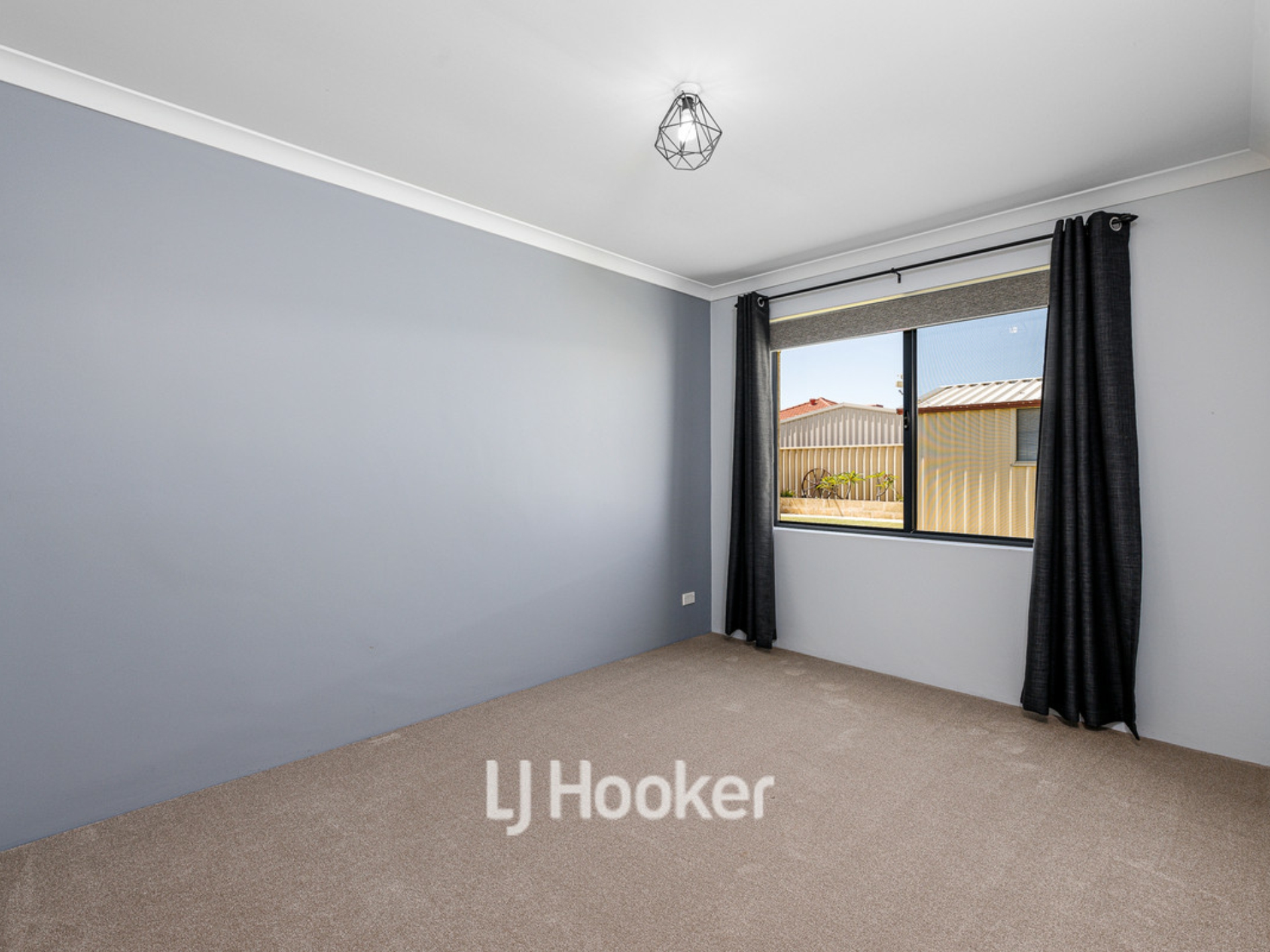 10 Avon Gardens, MILLBRIDGE