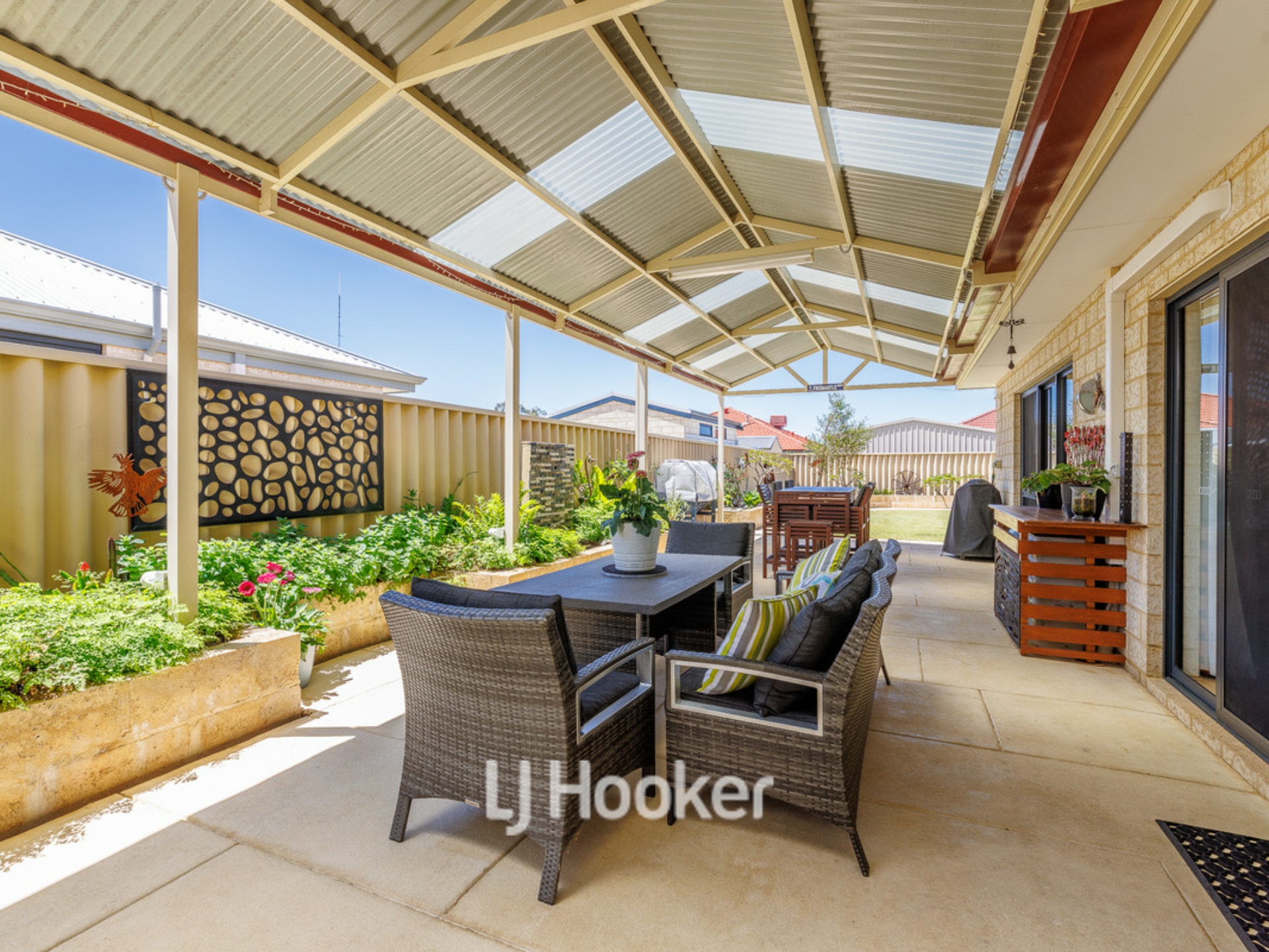 10 Avon Gardens, MILLBRIDGE