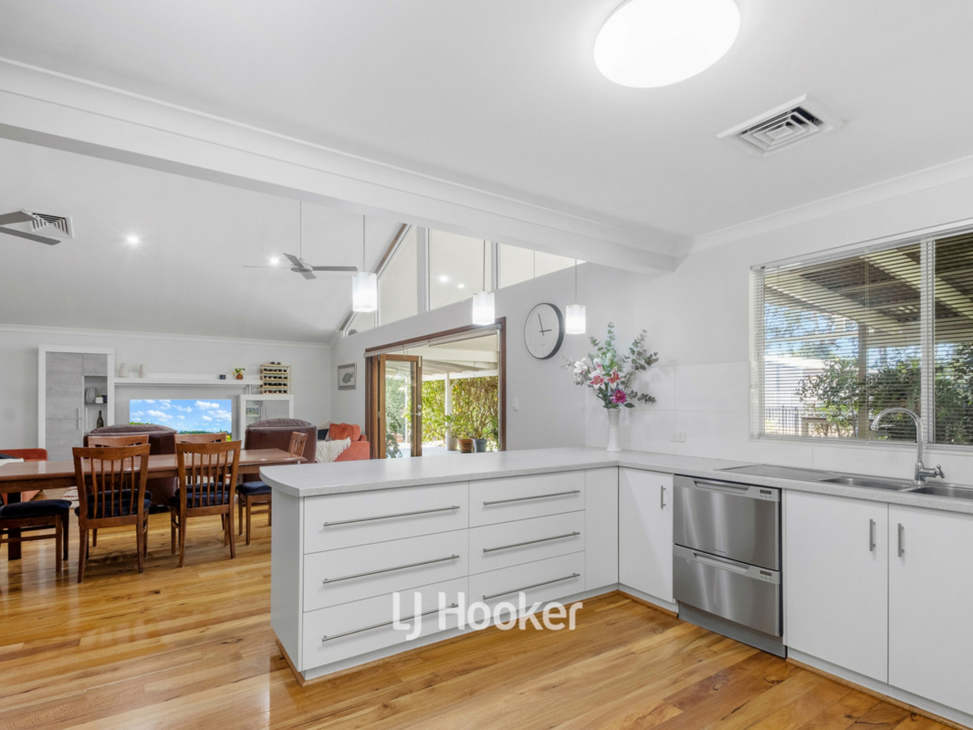 7 Shier Rise, Burekup