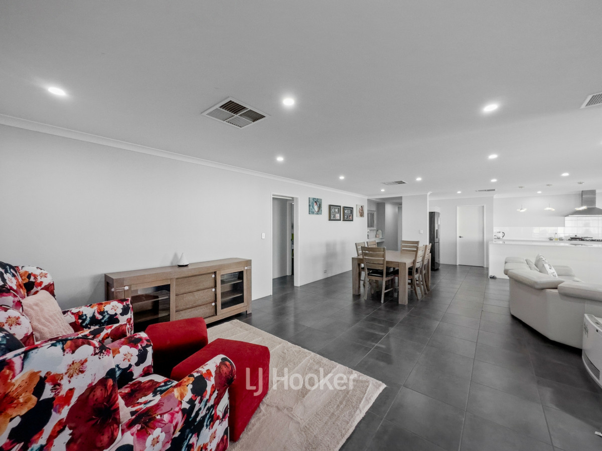 87 Duncan Loop, MILLBRIDGE