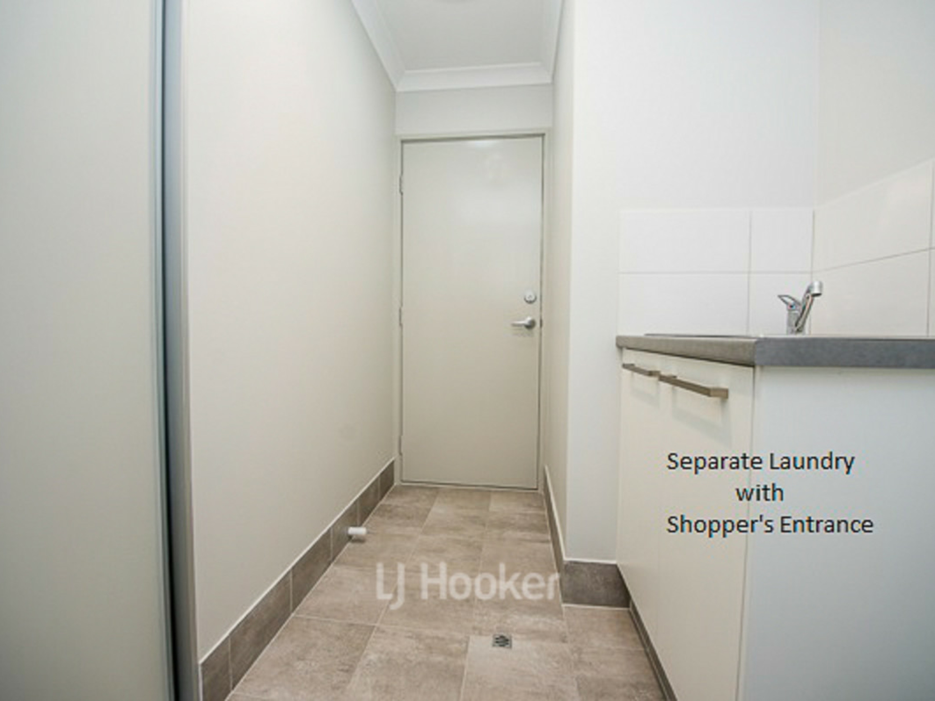 8/11 Nepean Turn, MILLBRIDGE