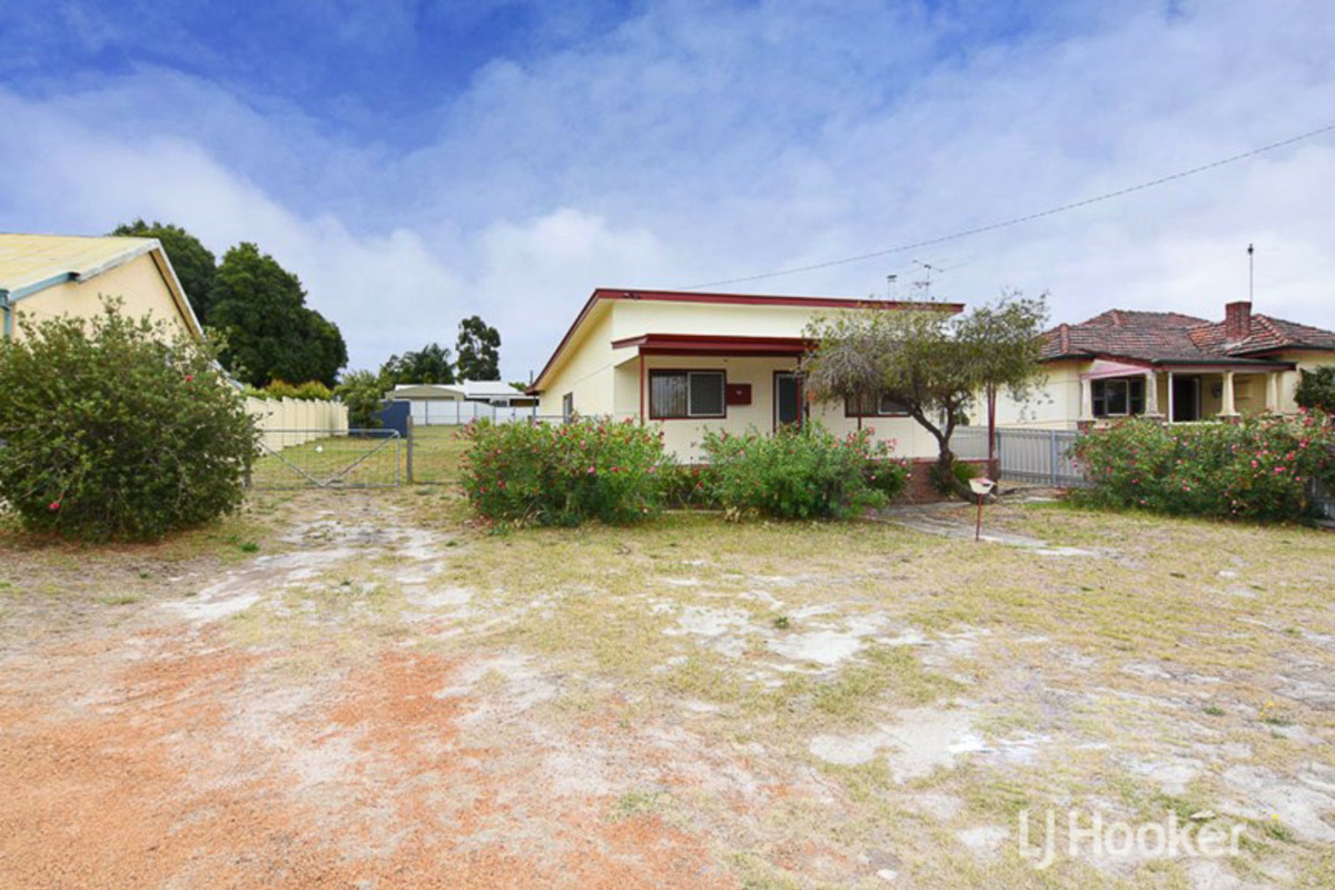 42 Bunbury Street, Collie