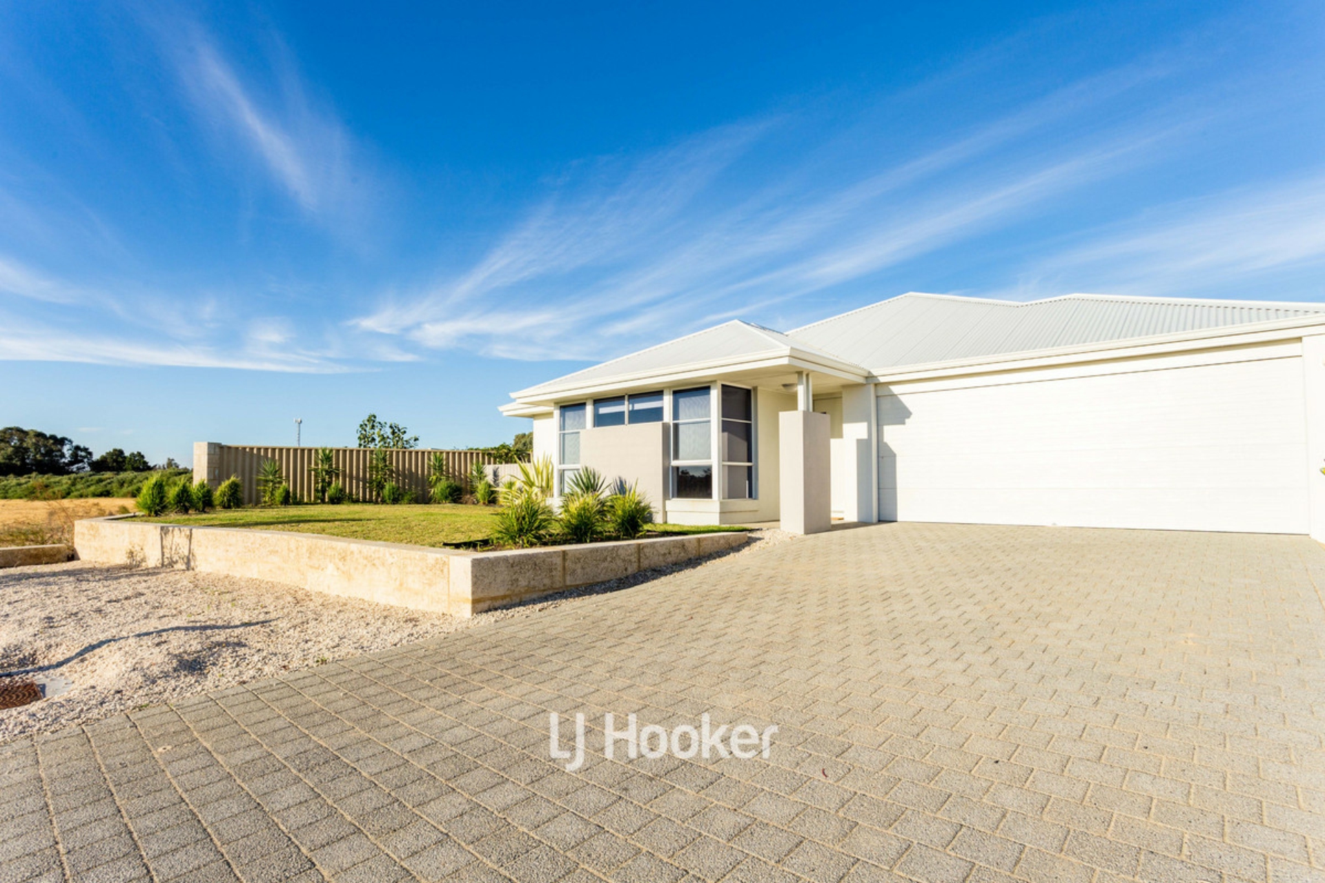 22 Hazelgrove Crescent, MILLBRIDGE