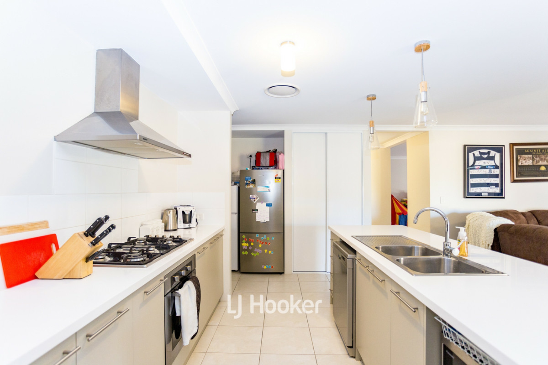 22 Hazelgrove Crescent, MILLBRIDGE