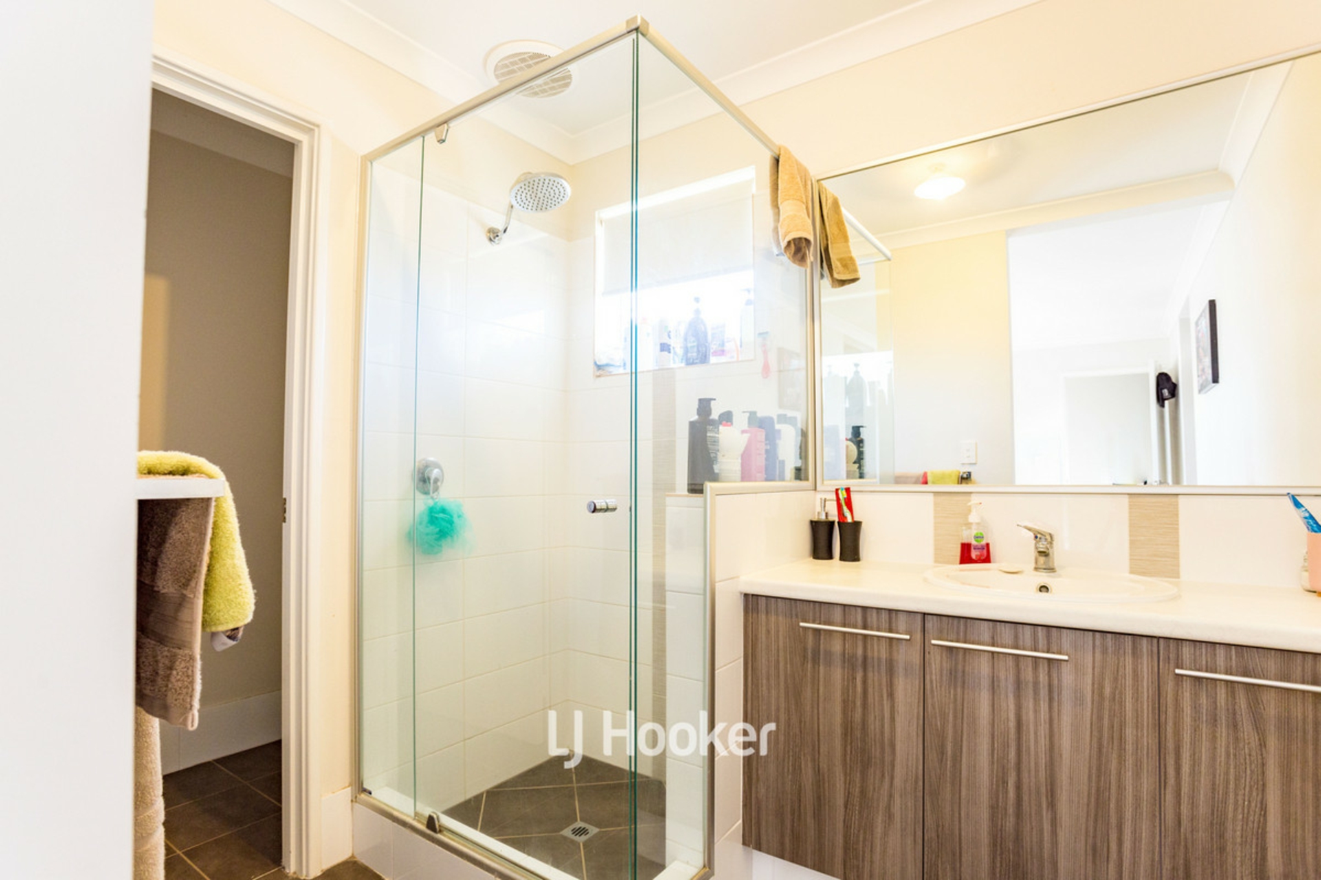 22 Hazelgrove Crescent, MILLBRIDGE