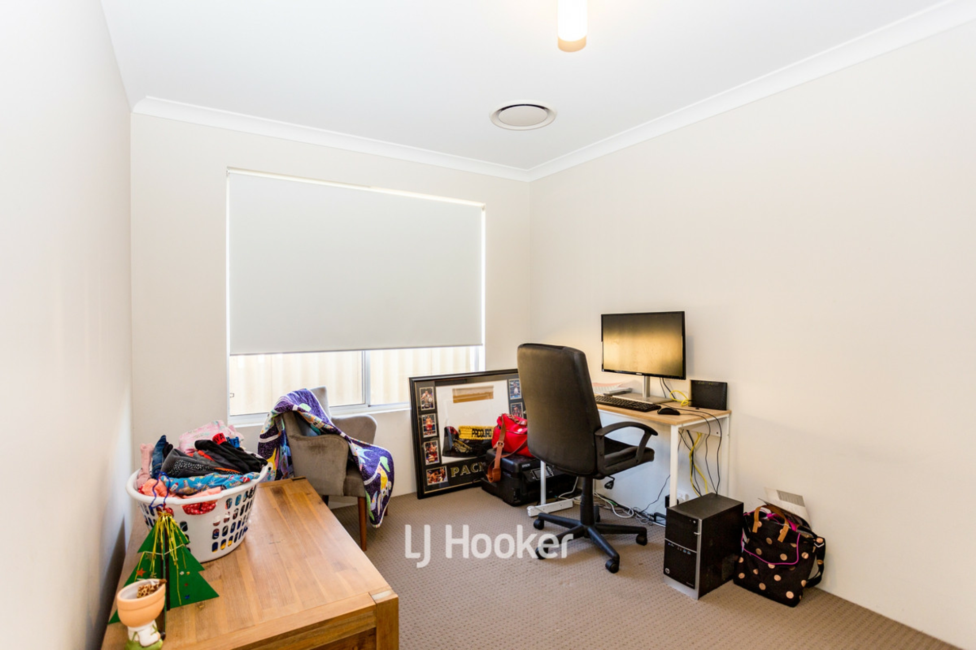 22 Hazelgrove Crescent, MILLBRIDGE