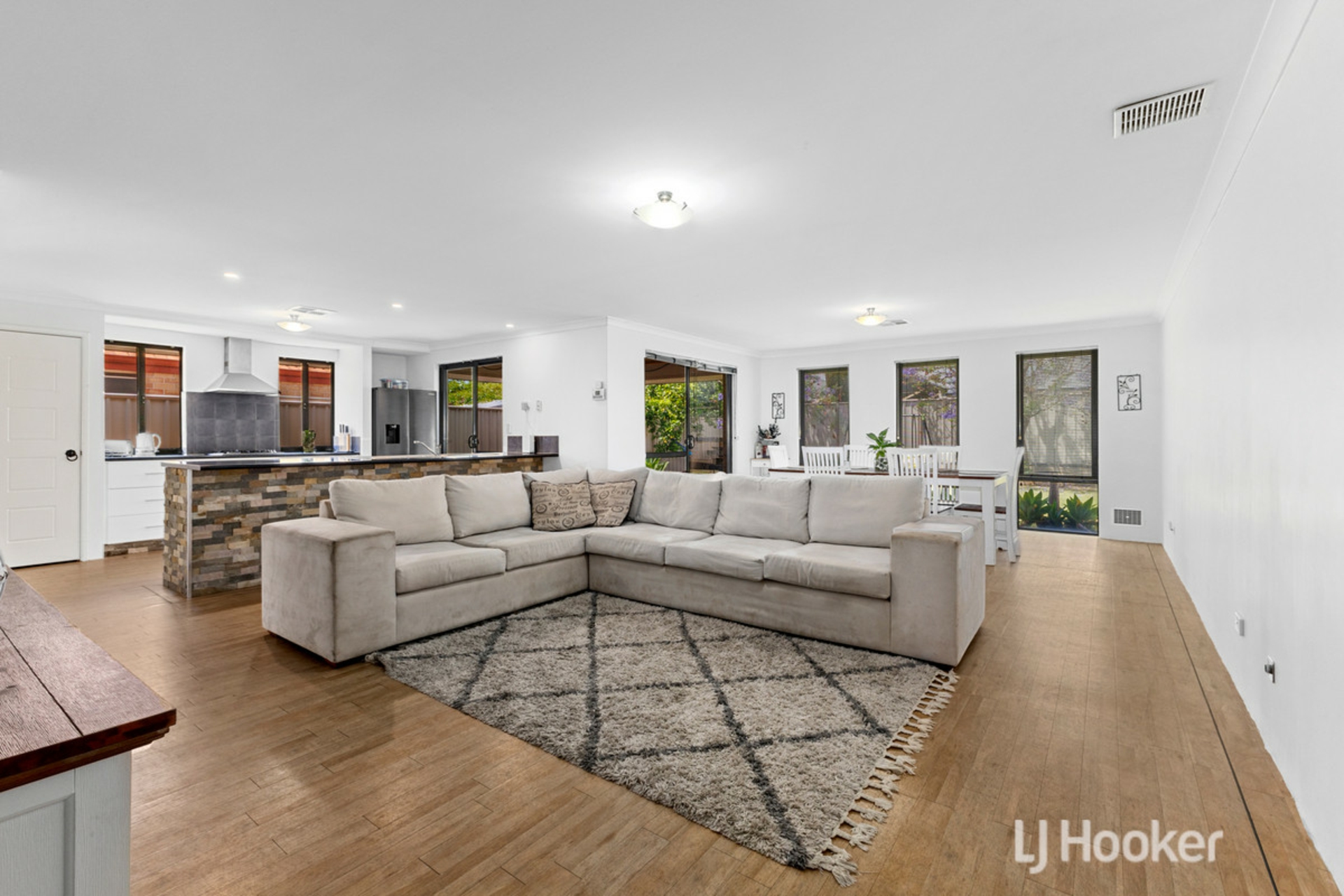 73 The Boulevard, AUSTRALIND