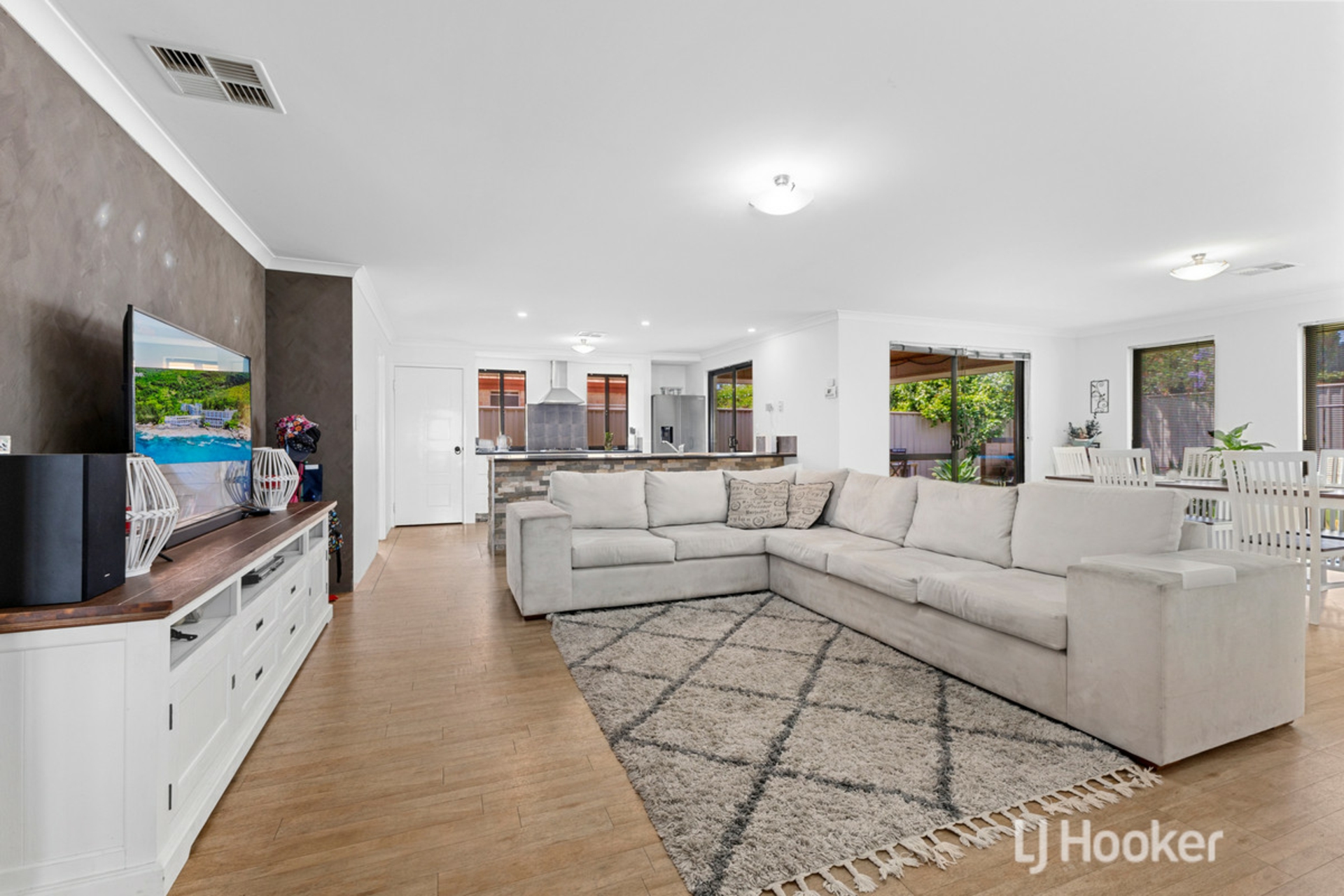 73 The Boulevard, AUSTRALIND