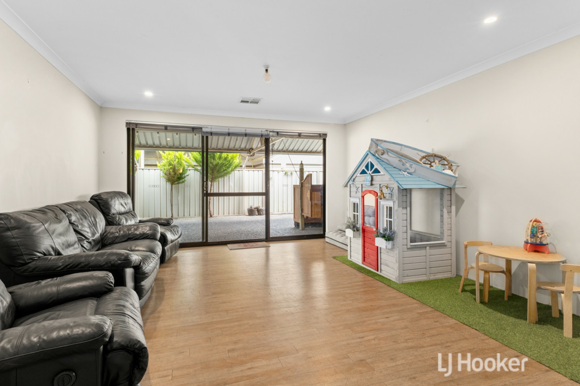 73 The Boulevard, AUSTRALIND