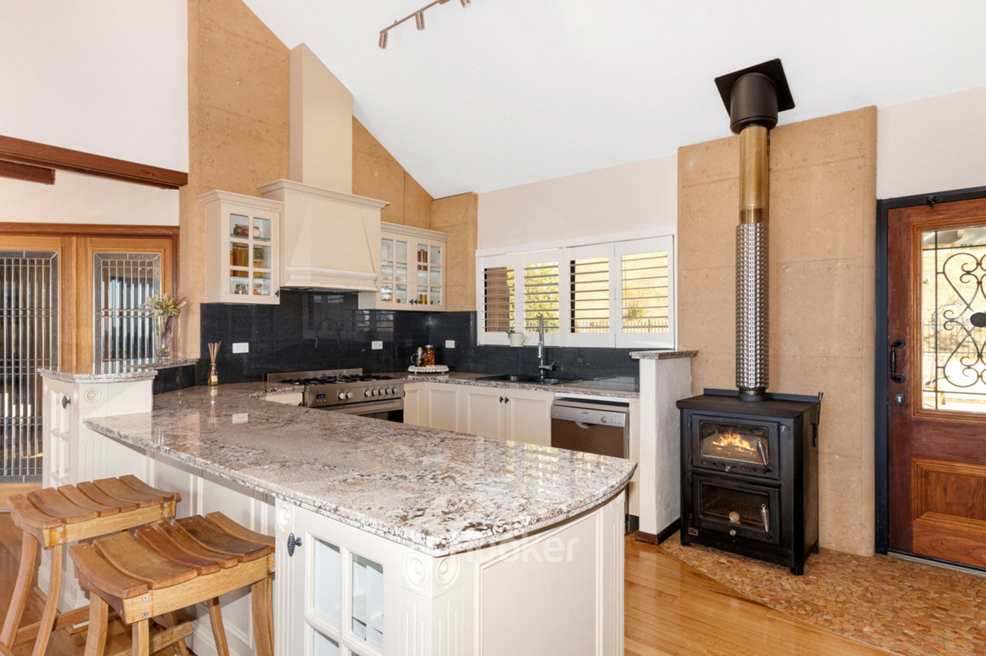 48 Woodley Heights, WAROONA