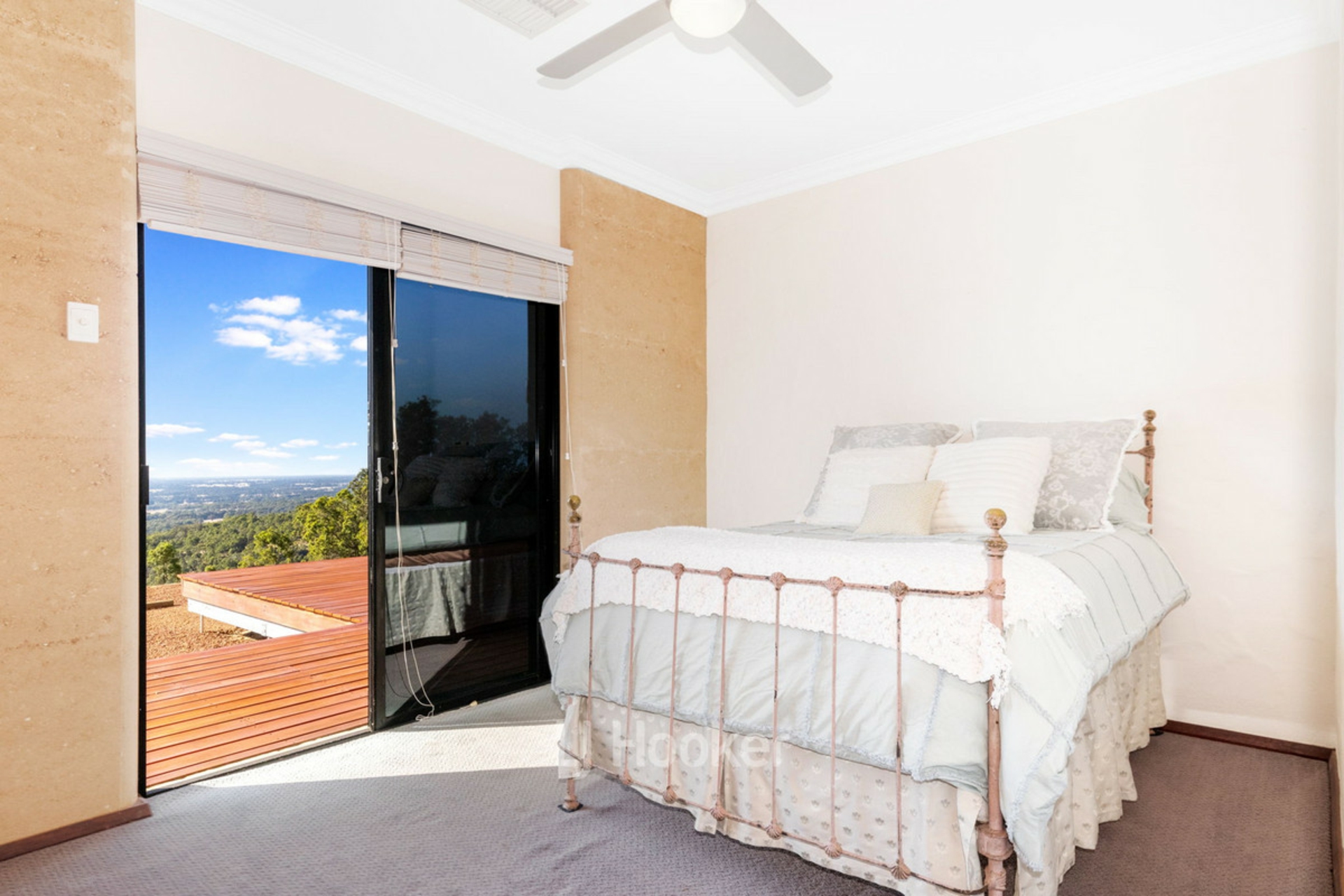 48 Woodley Heights, WAROONA