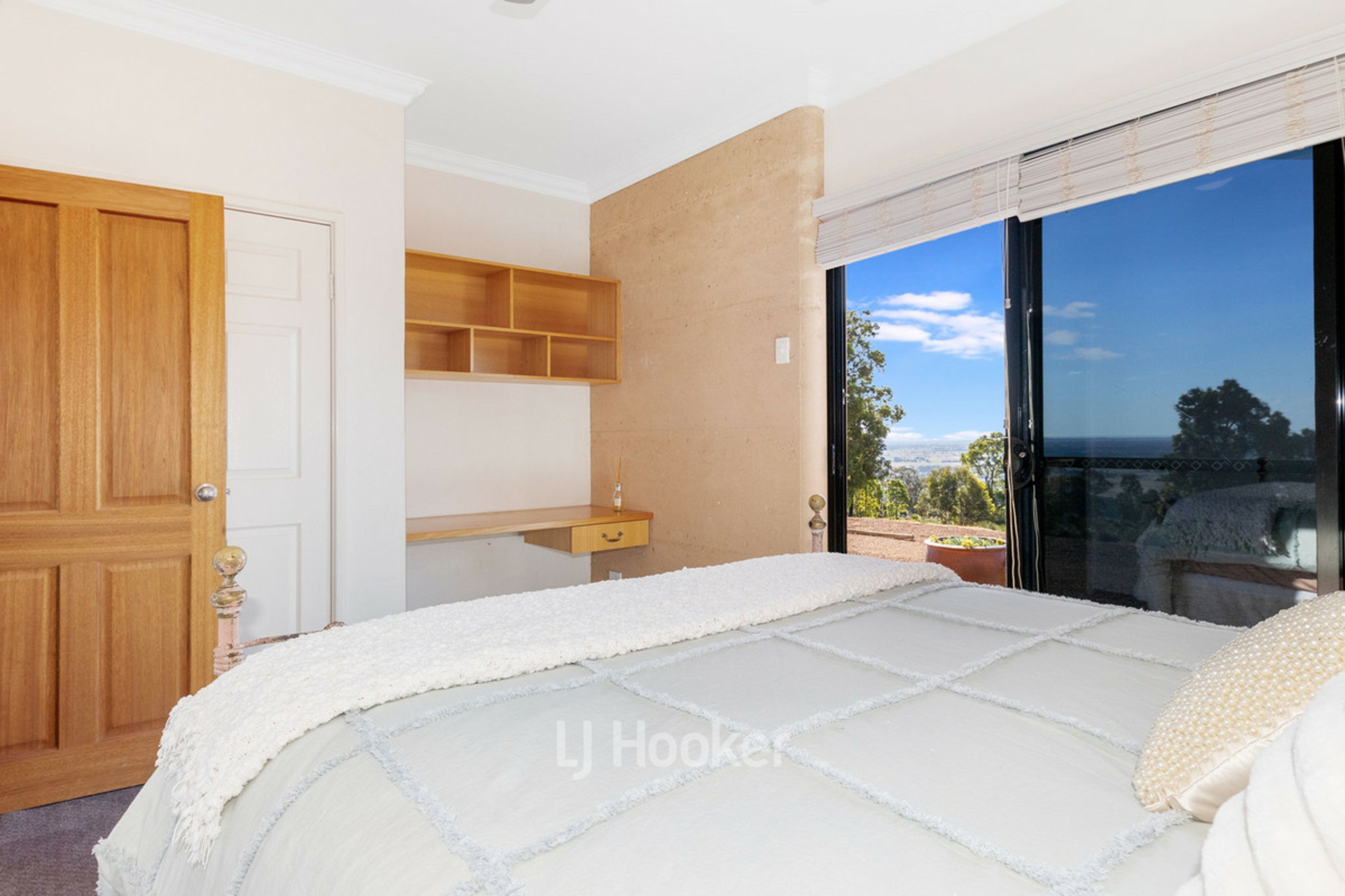 48 Woodley Heights, WAROONA