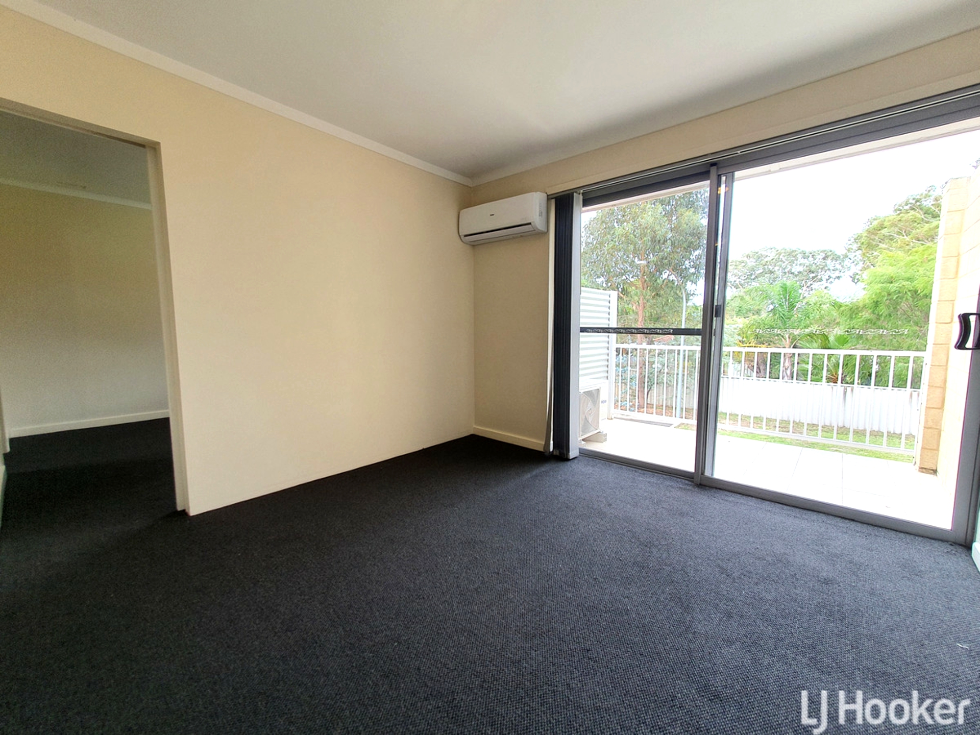 35/40 Reynolds Way, WITHERS