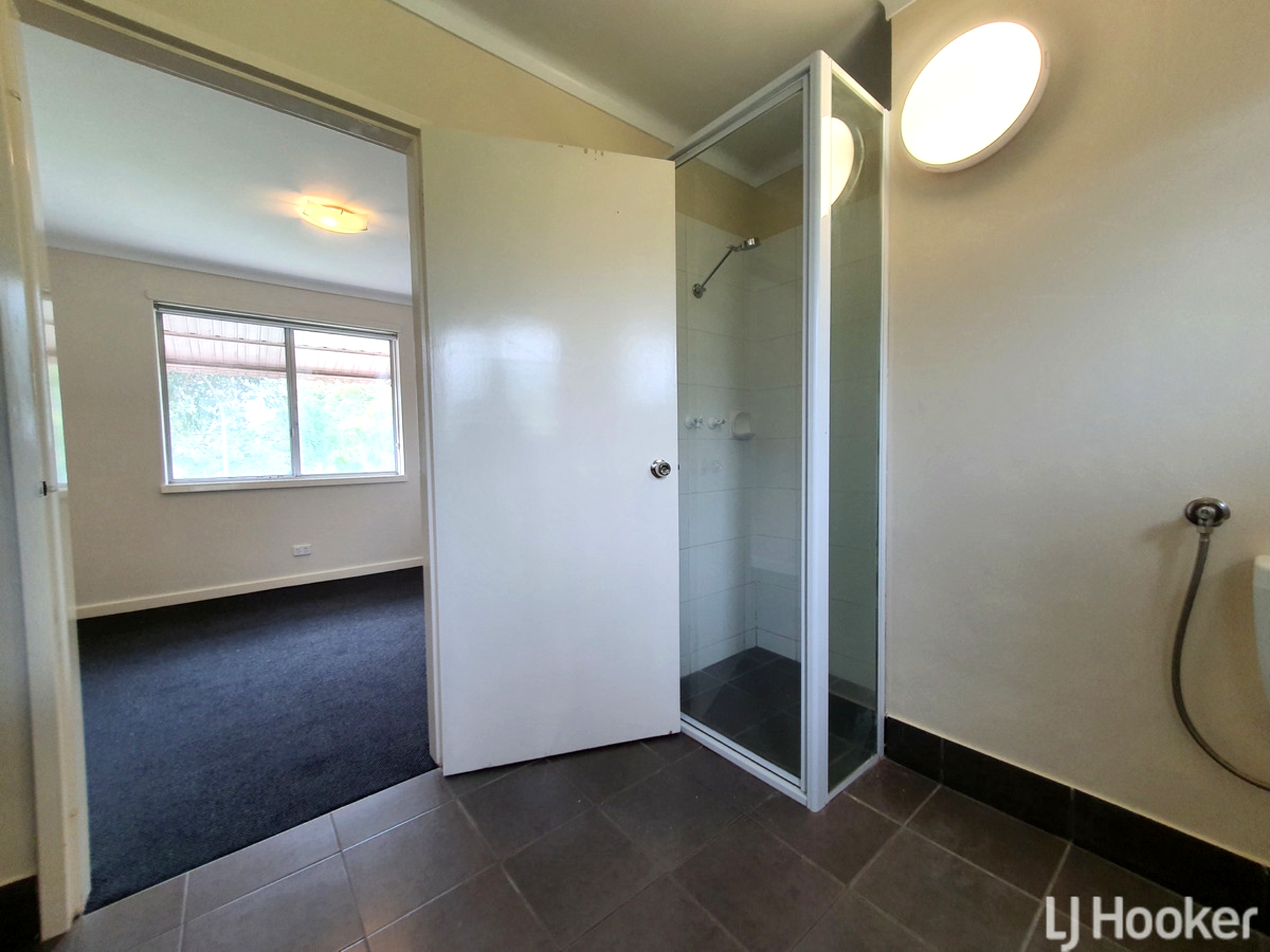 35/40 Reynolds Way, WITHERS
