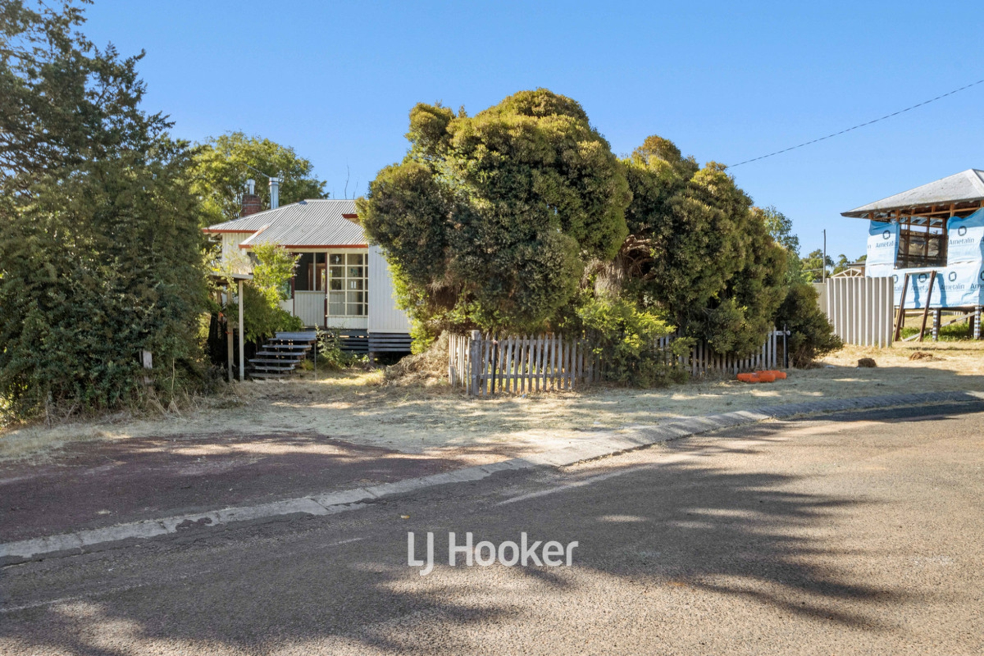 11 Benwell Place, Collie