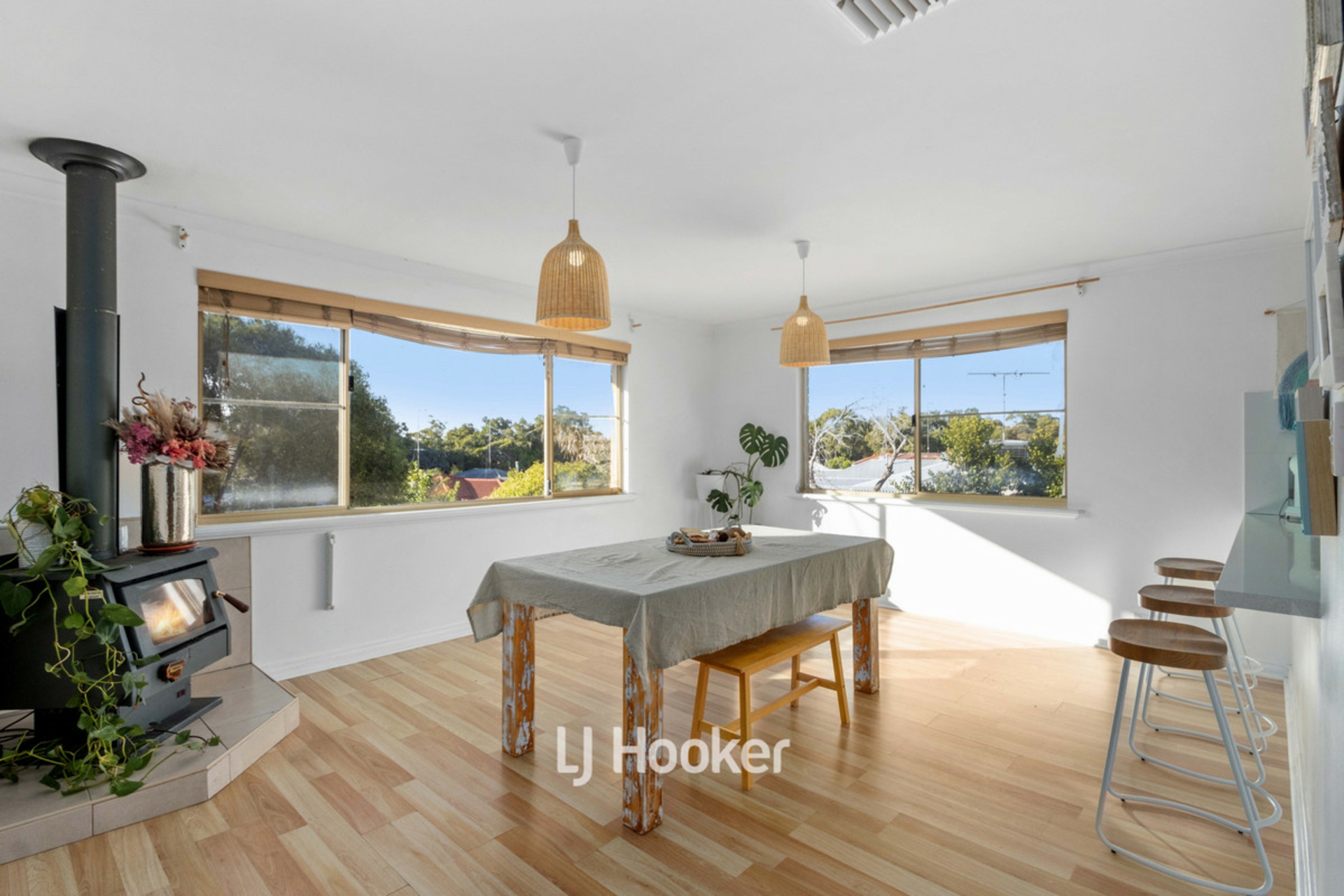 2 Regents Place, COLLEGE GROVE