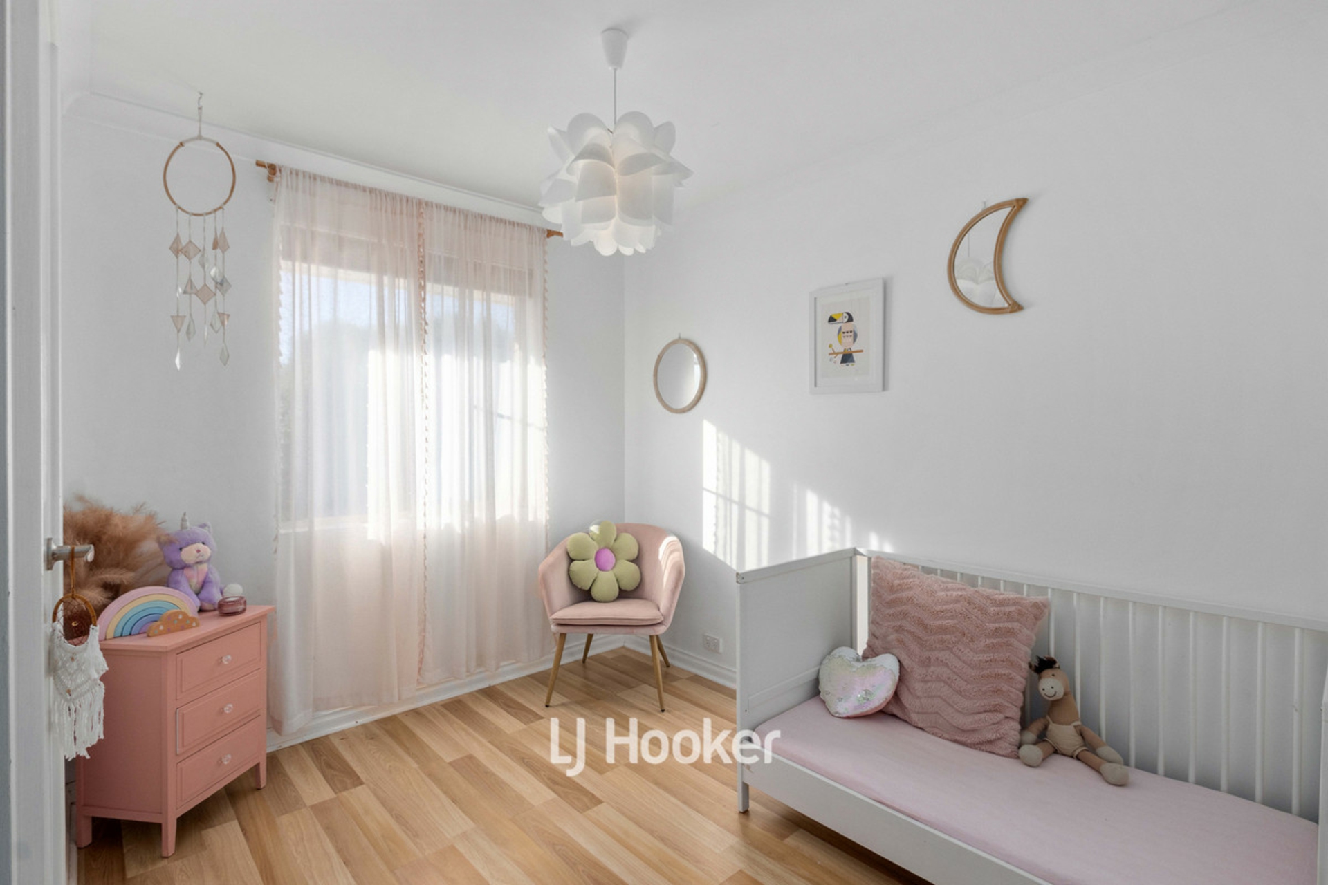 2 Regents Place, COLLEGE GROVE
