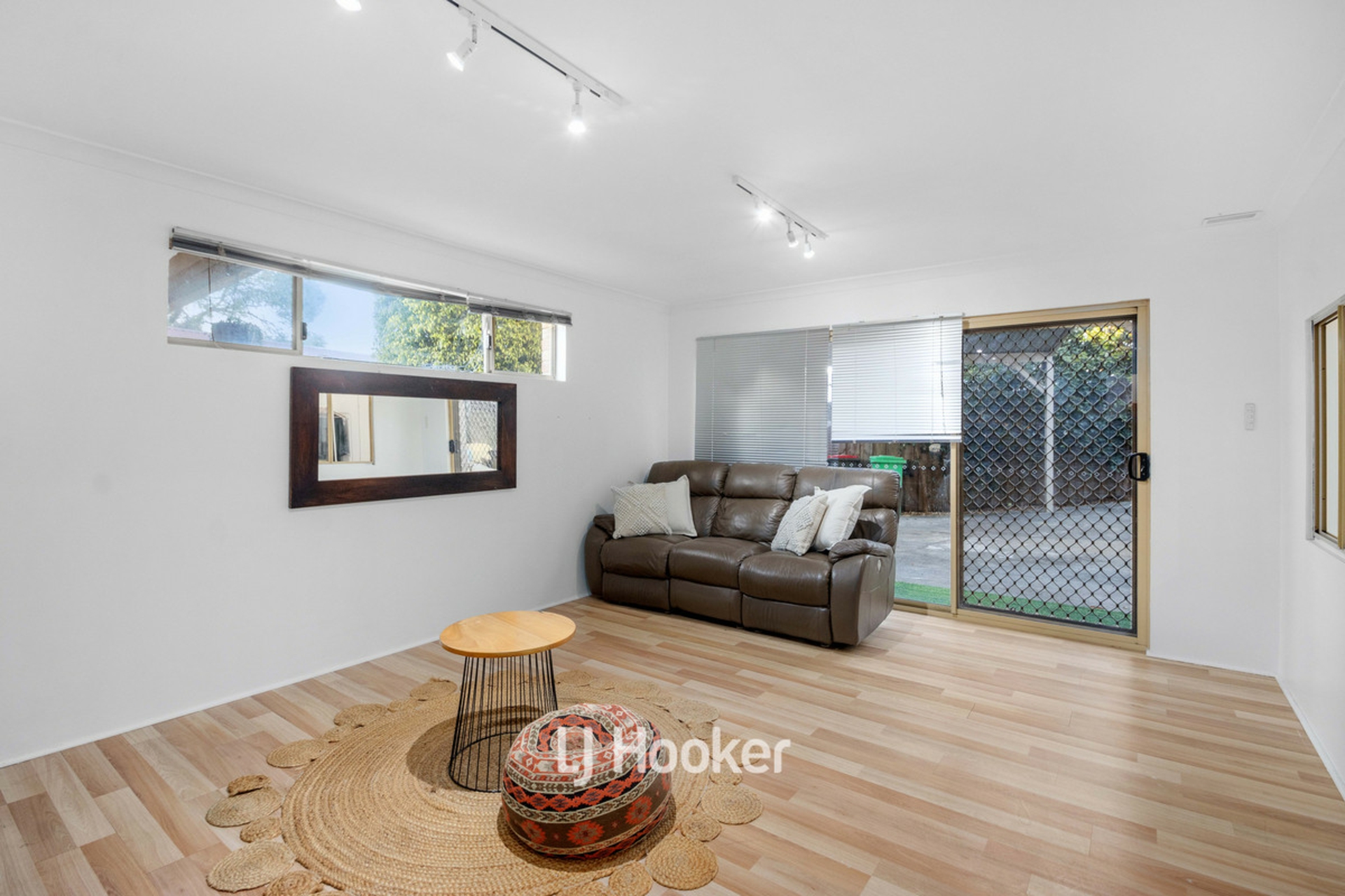 2 Regents Place, COLLEGE GROVE