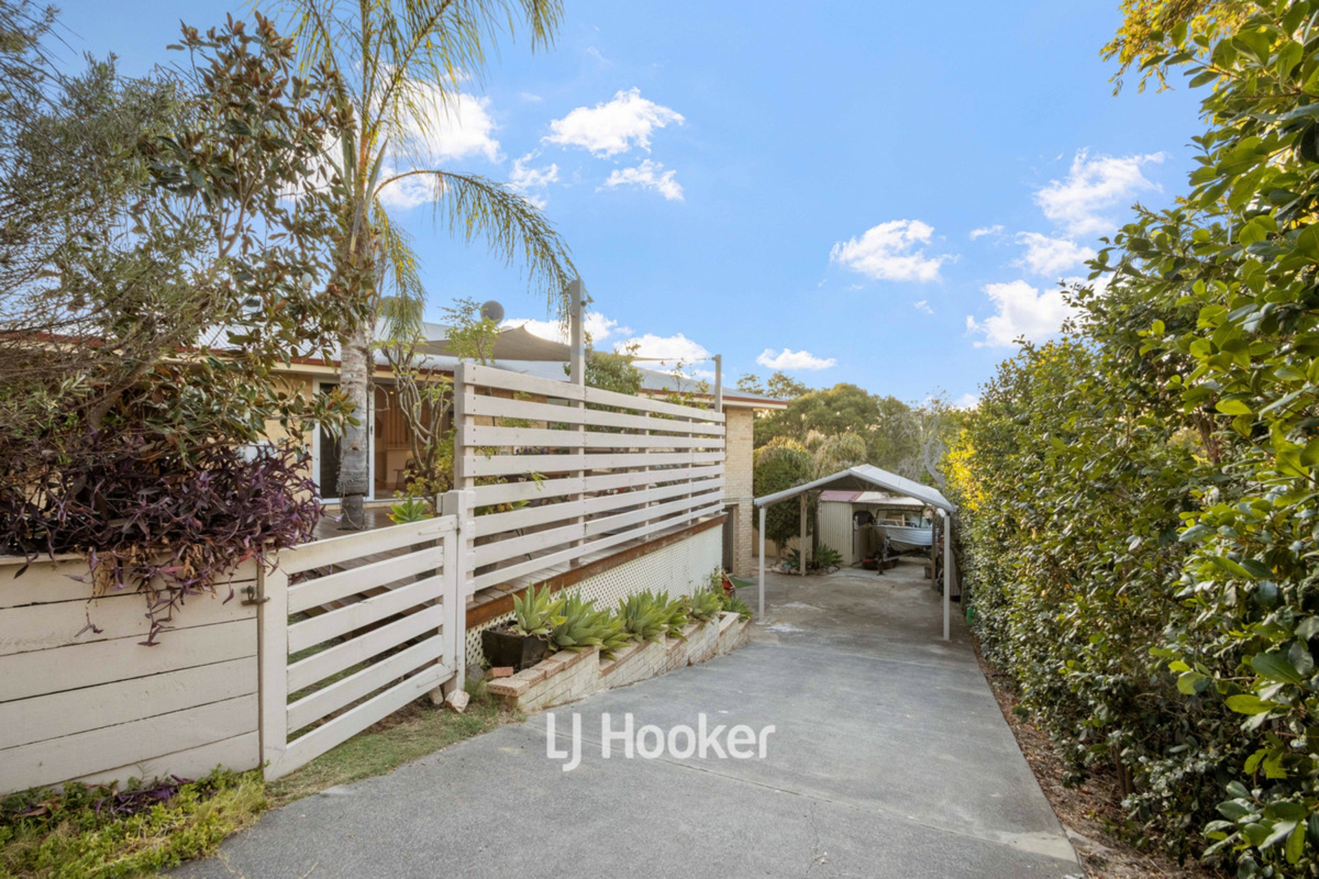 2 Regents Place, COLLEGE GROVE