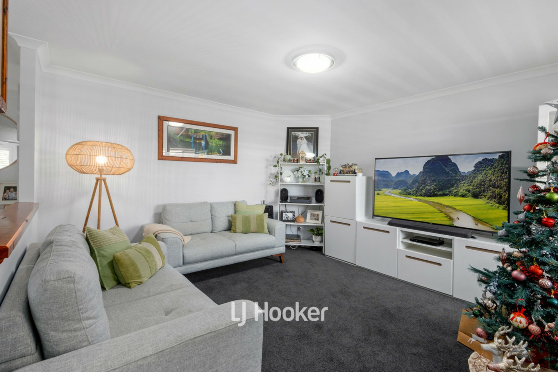 8 Avon Gardens, MILLBRIDGE