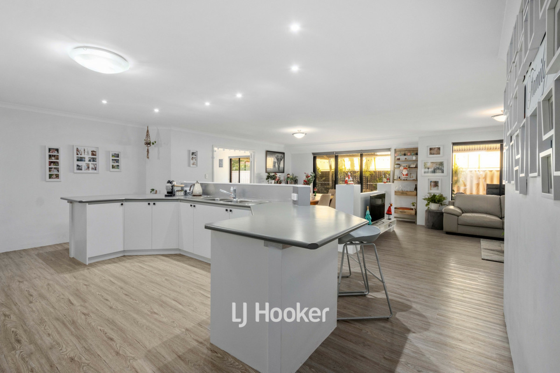 8 Avon Gardens, MILLBRIDGE