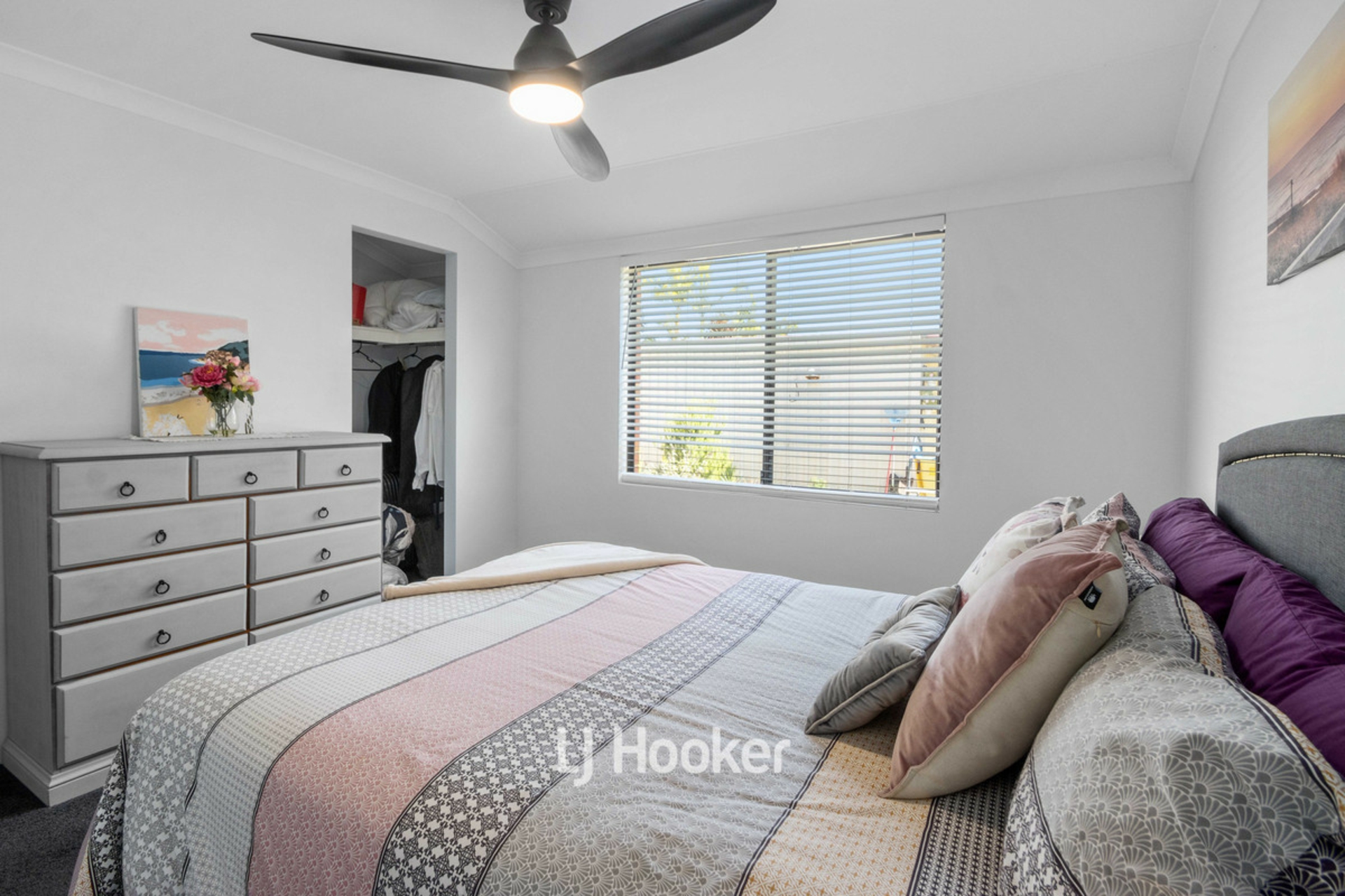 8 Avon Gardens, MILLBRIDGE
