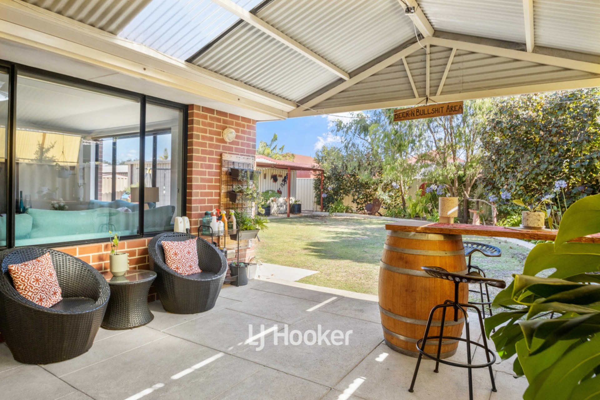 8 Avon Gardens, MILLBRIDGE