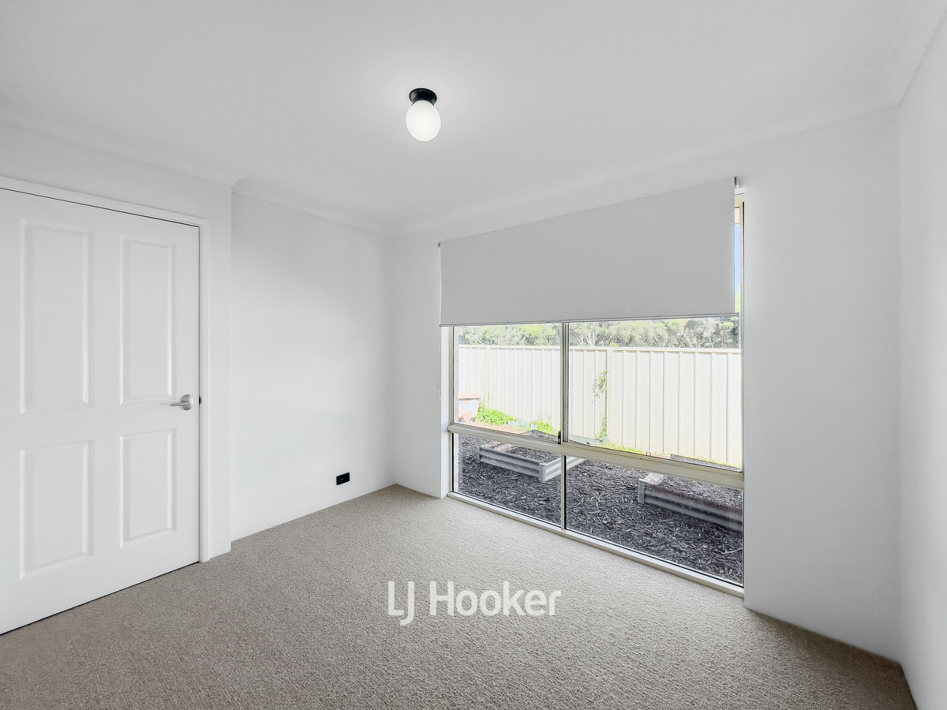 7 Pickworth Retreat, PELICAN POINT