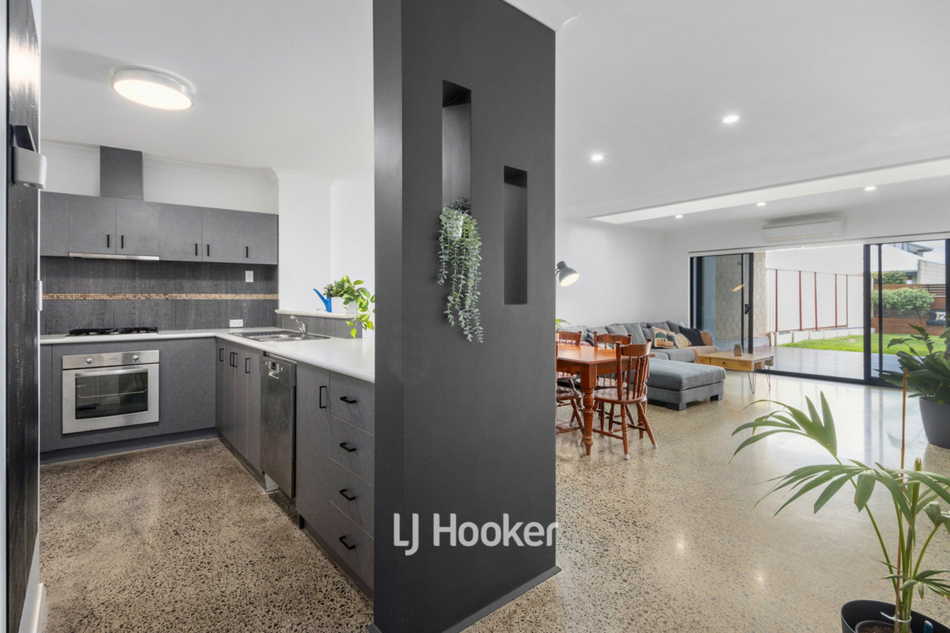 1/11 Marlston Drive Bunbury WA Townhouse for Sale LJ Hooker