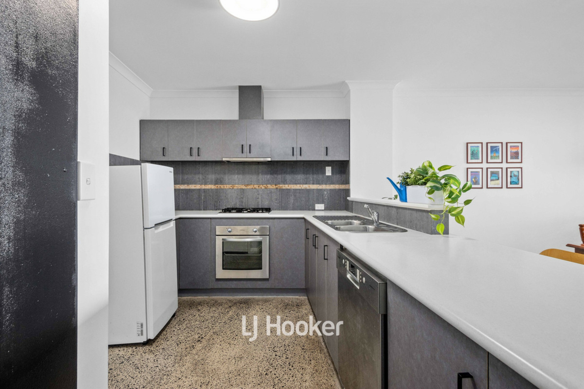 1/11 Marlston Drive Bunbury WA Townhouse for Sale LJ Hooker