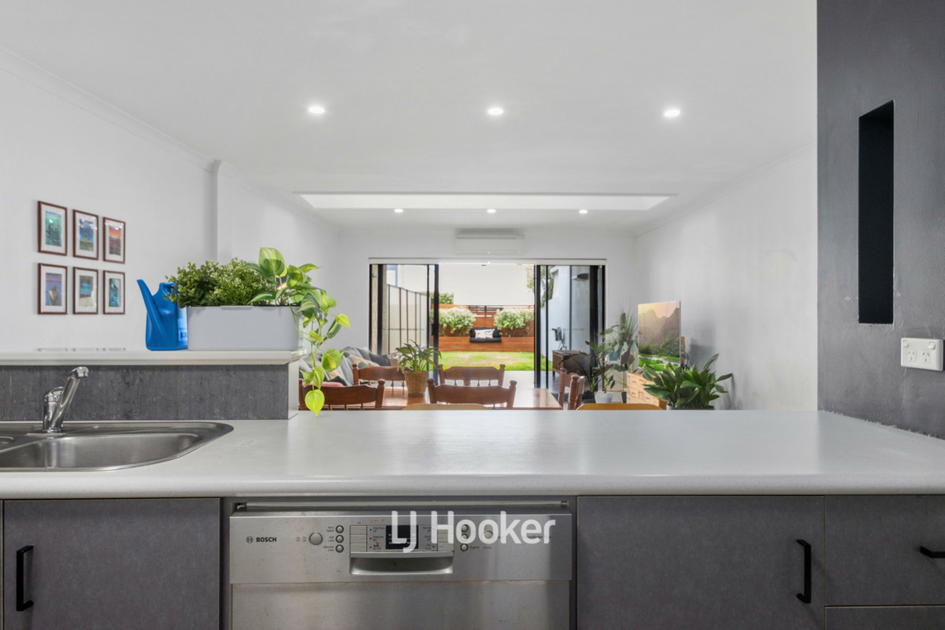 1/11 Marlston Drive Bunbury WA Townhouse for Sale LJ Hooker