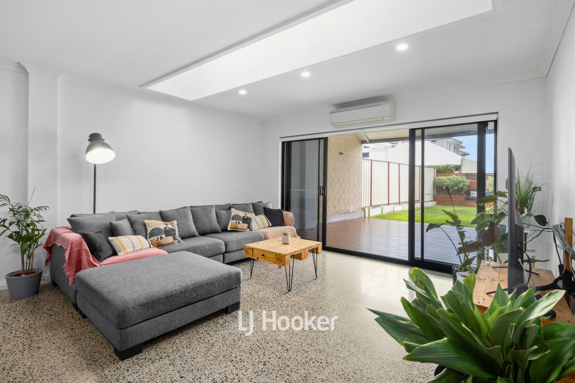 1/11 Marlston Drive Bunbury WA Townhouse for Sale LJ Hooker