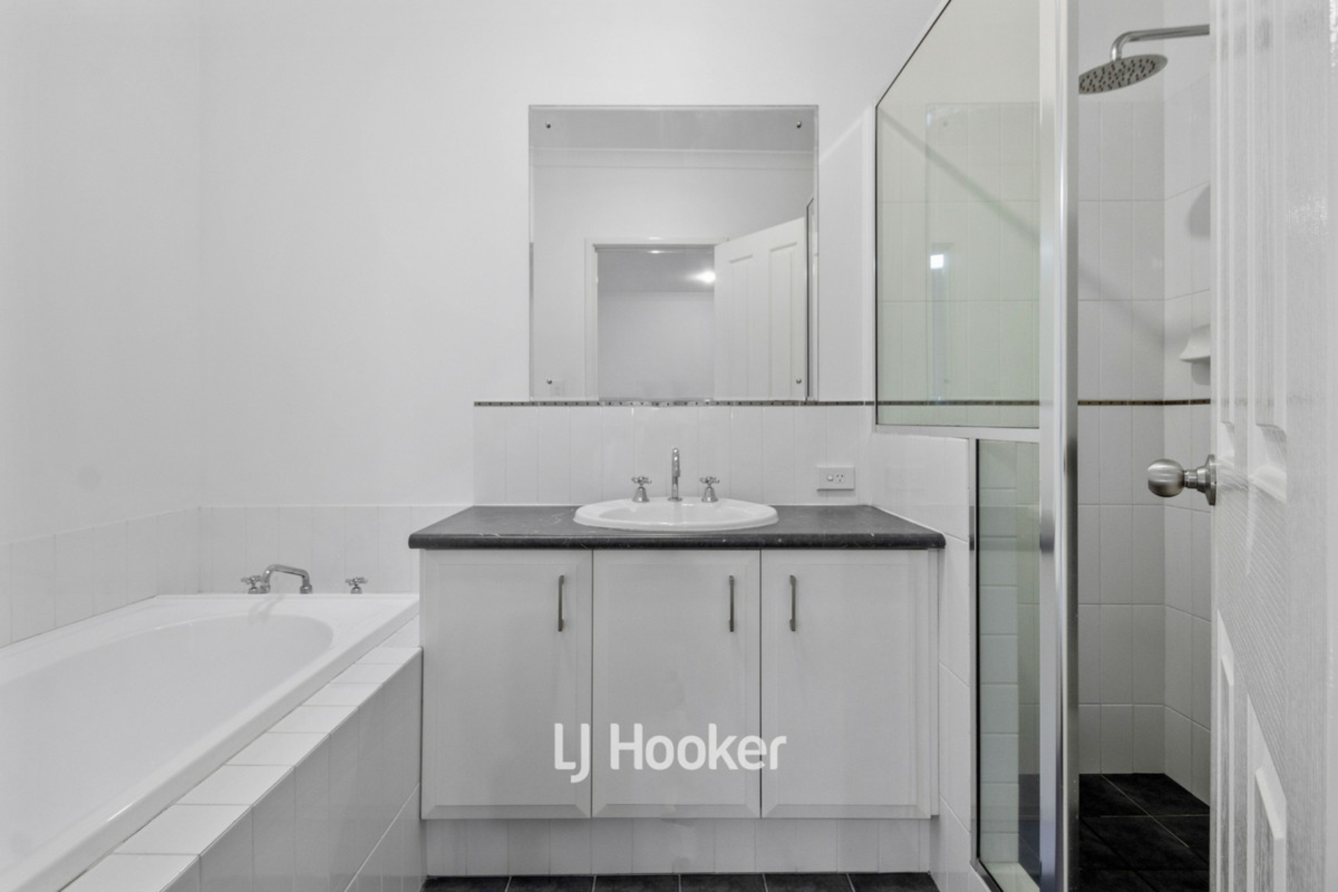 1/11 Marlston Drive Bunbury WA Townhouse for Sale LJ Hooker